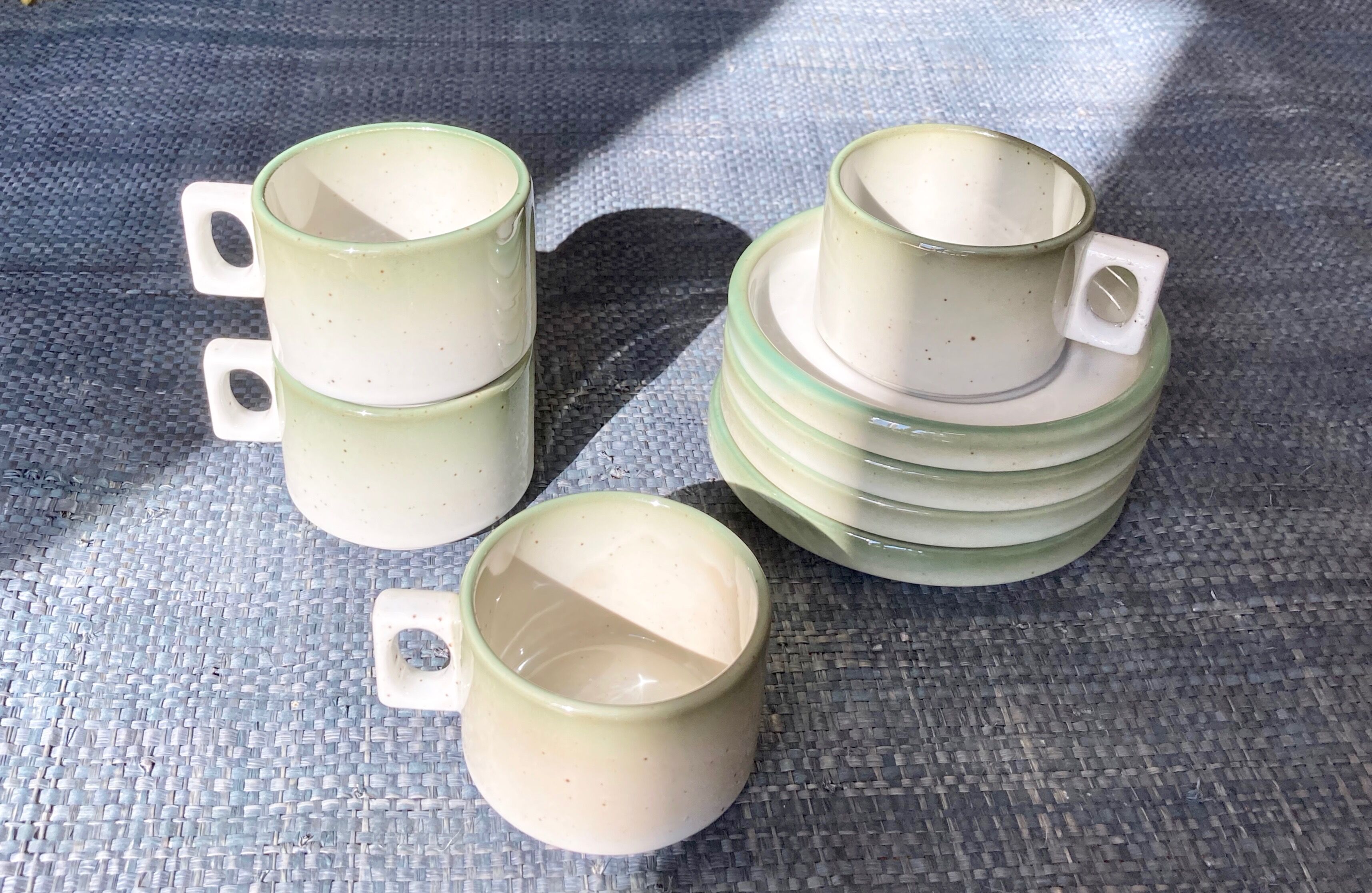 4 cups Brenne sandstone and saucers