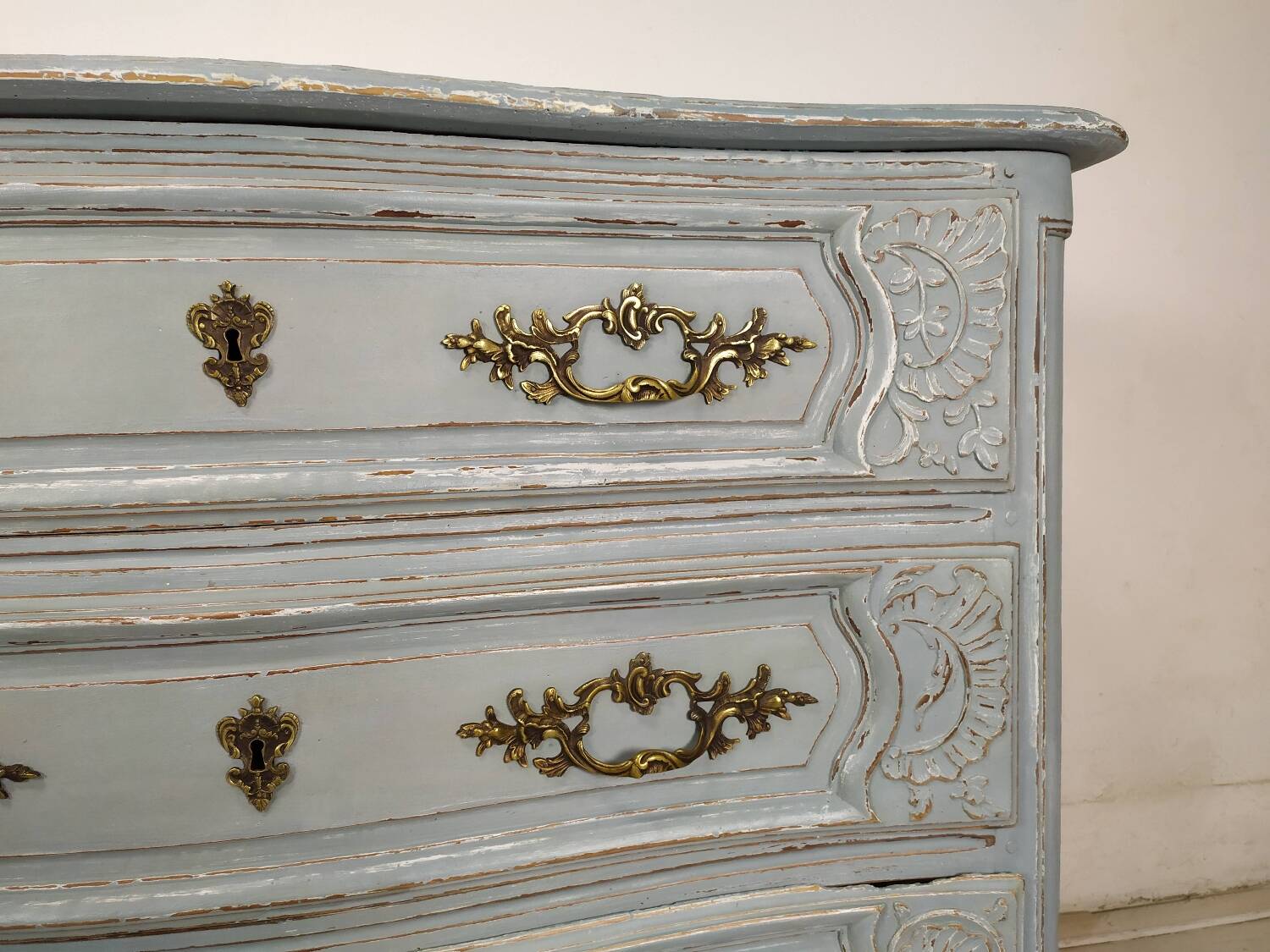 Antique patinated chest of drawers