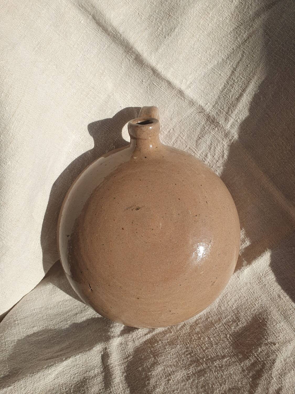 Vase en terre cuite française des années 1900