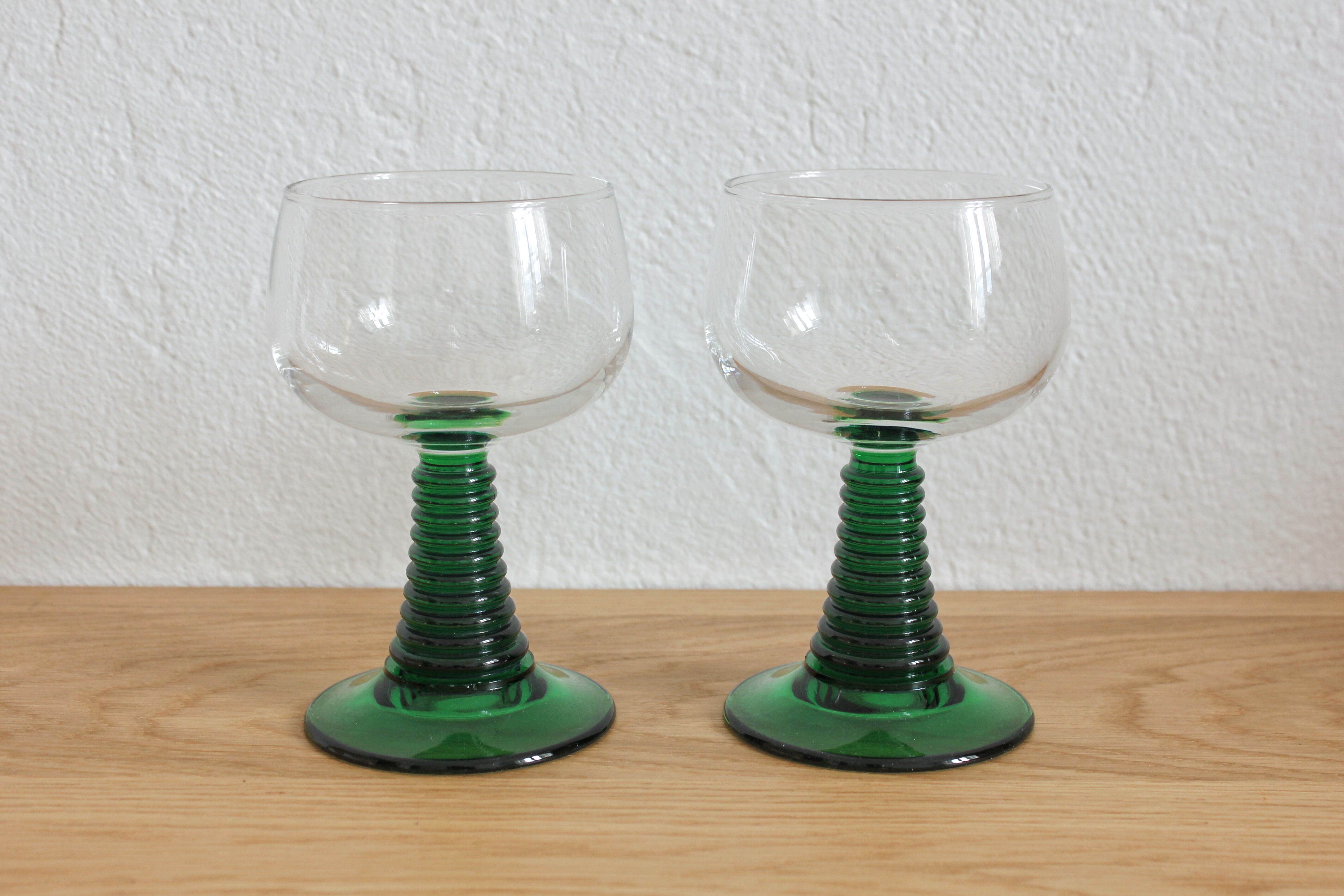2 verres à eau pieds coniques vert Luminarc vintage années 70