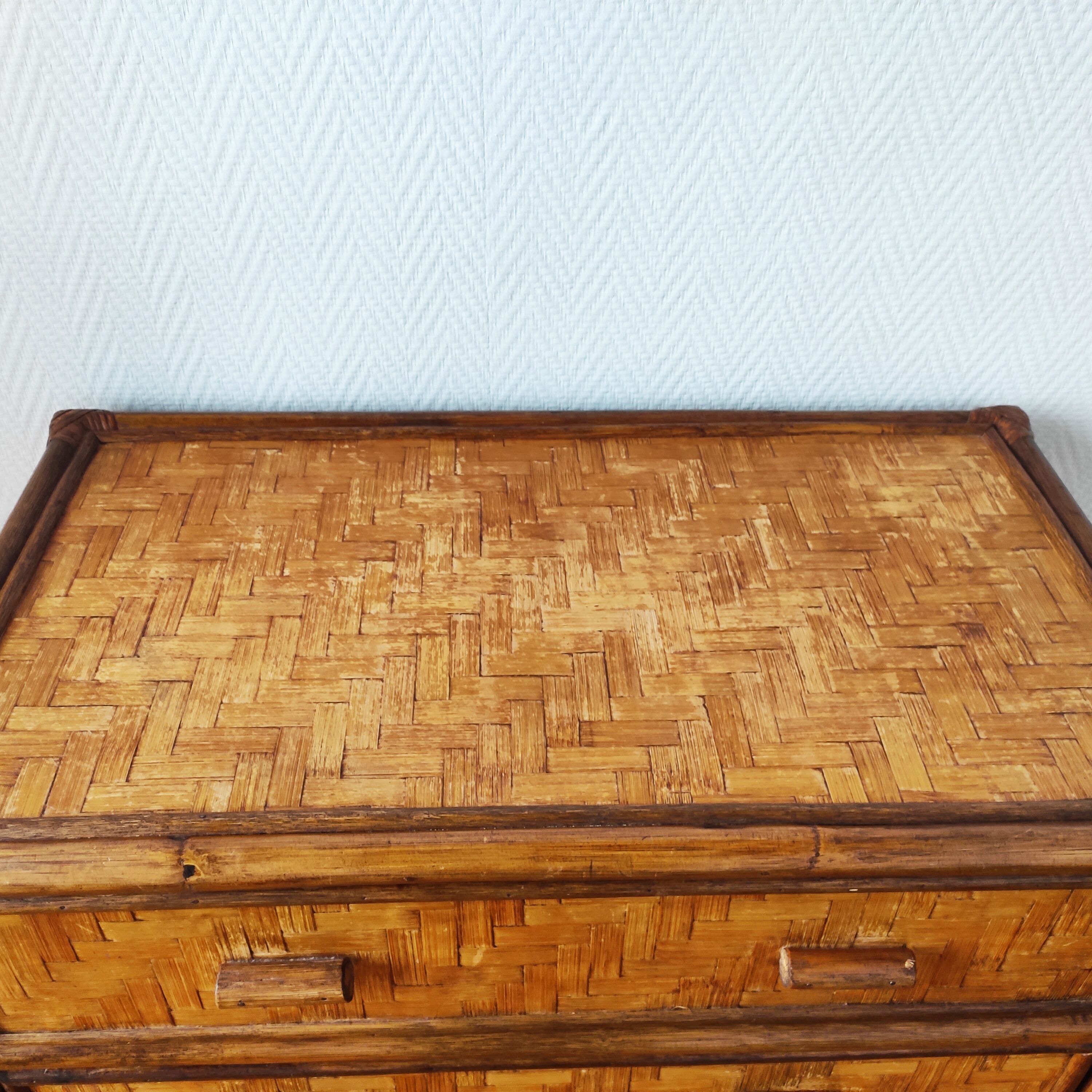 Commode vintage en rotin