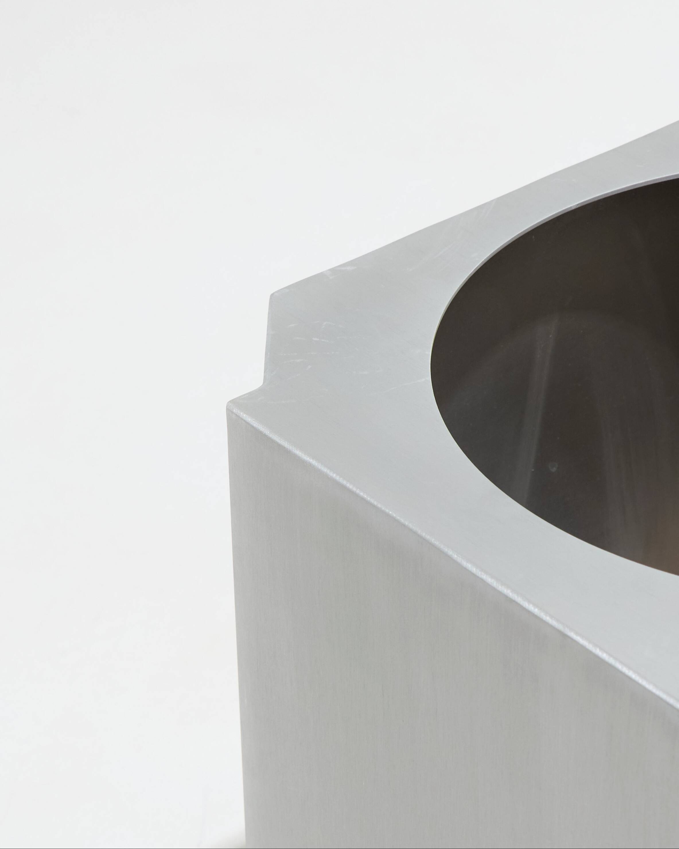 Funki aluminum vase