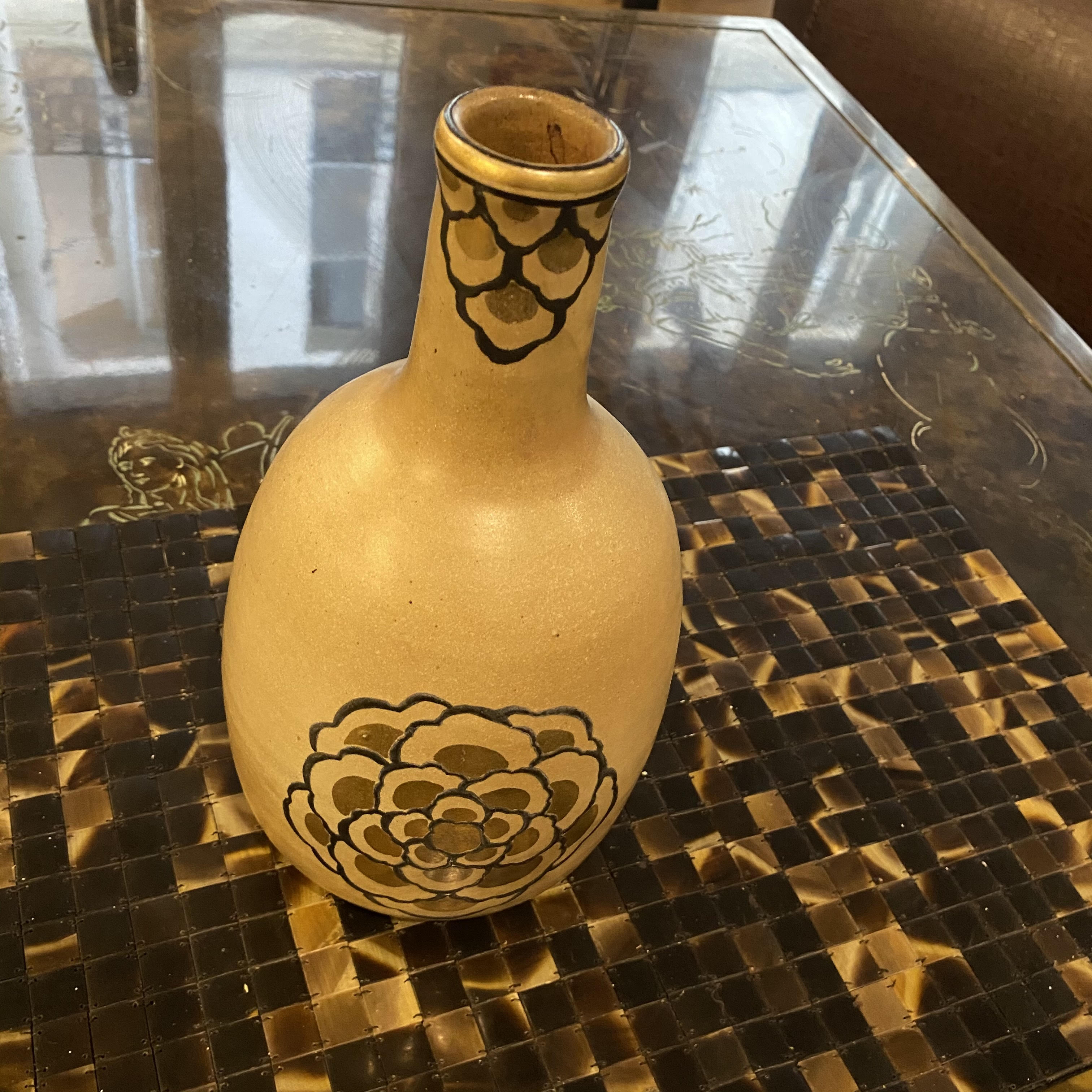 Ceramic vase ofvres 1930