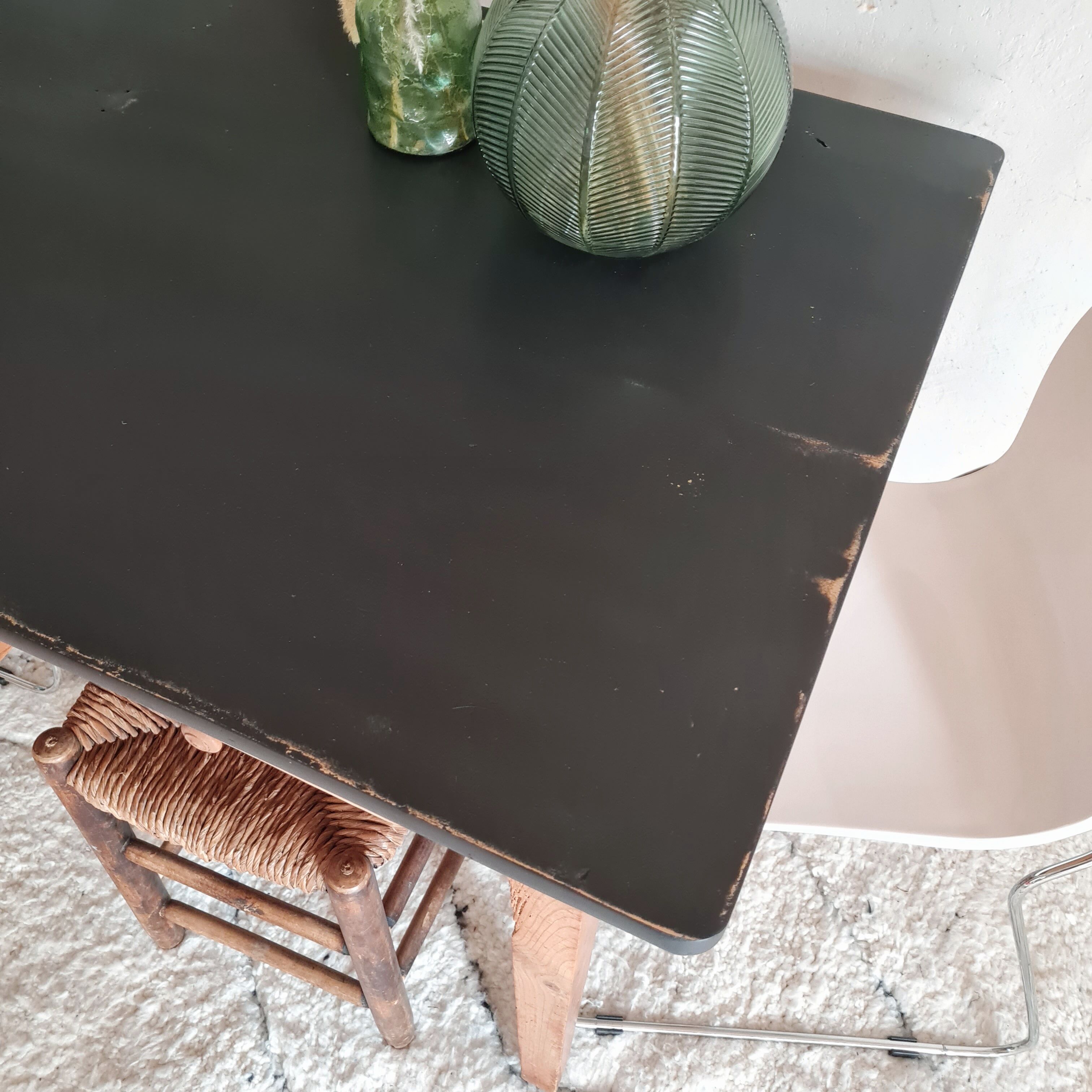 Old farm trade table 4 drawers