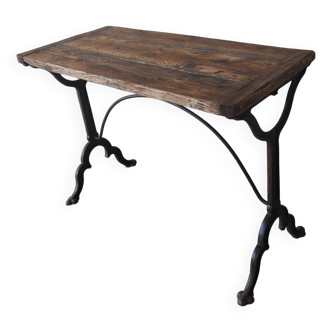 Bistro table/wooden top with cast iron legs