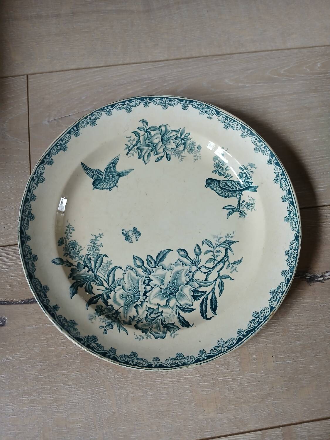 Small antique ironstone dish by Léon Graves