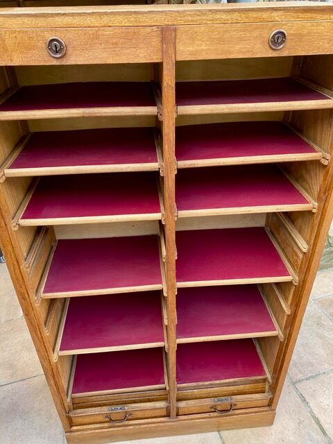 Furniture curtain binder