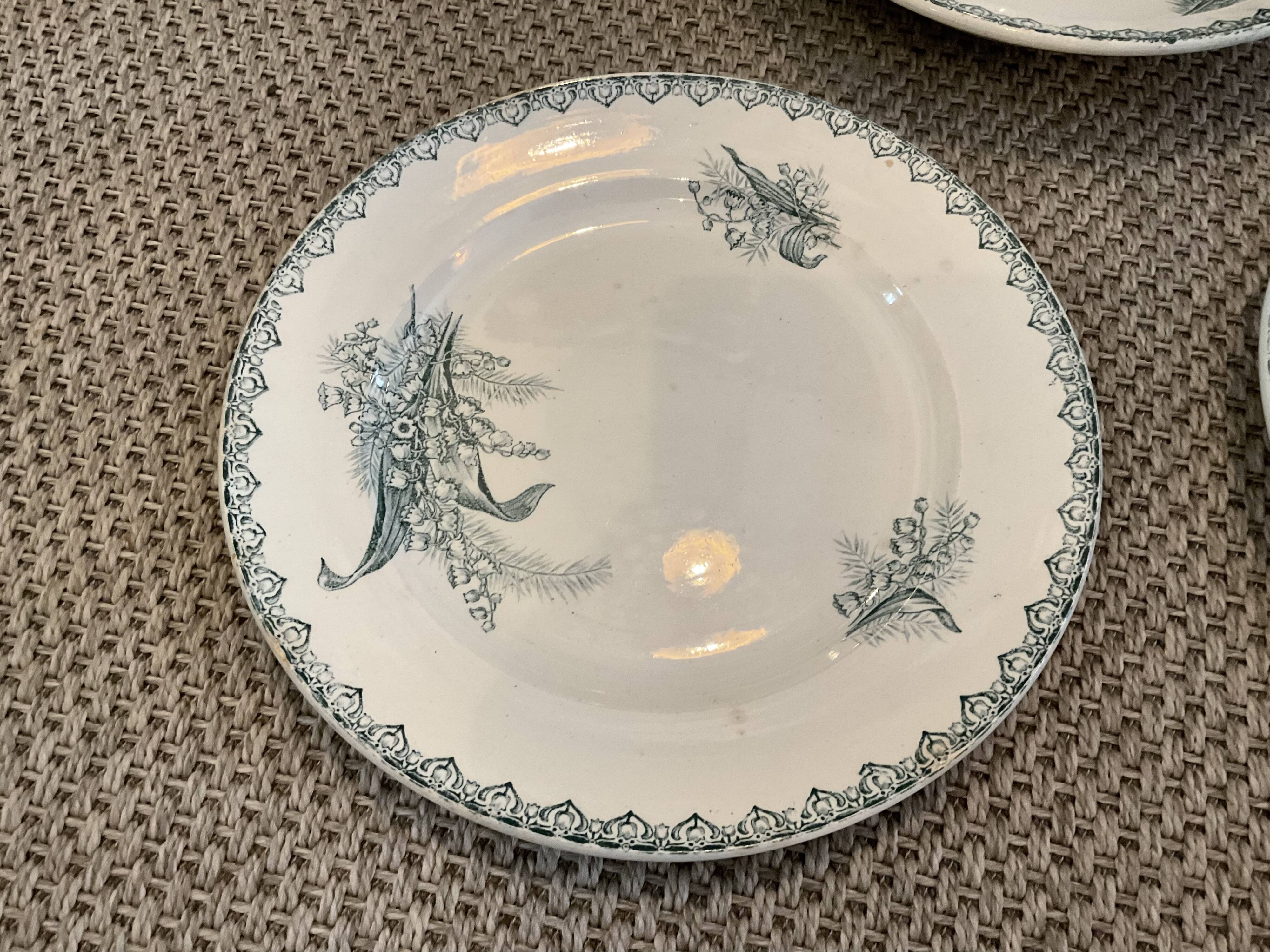 3 dishes model lily of the valley, Saint Amand and hamage