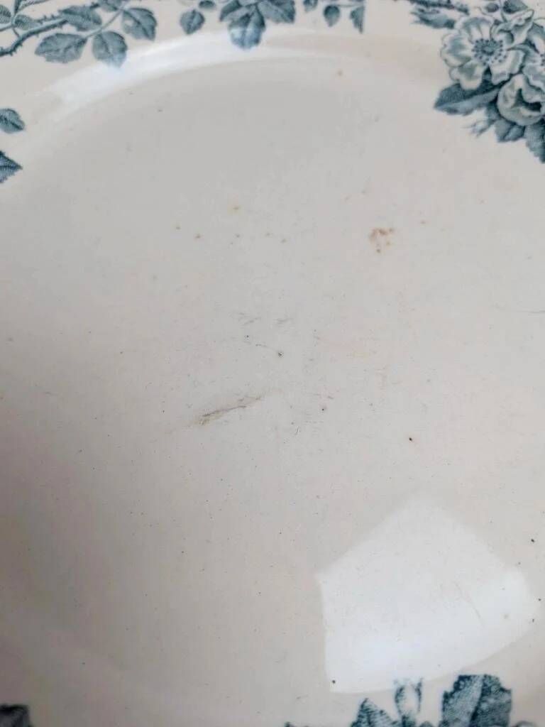 Set of 3 flat plates in ironstone Debray – Guadeloupe Service