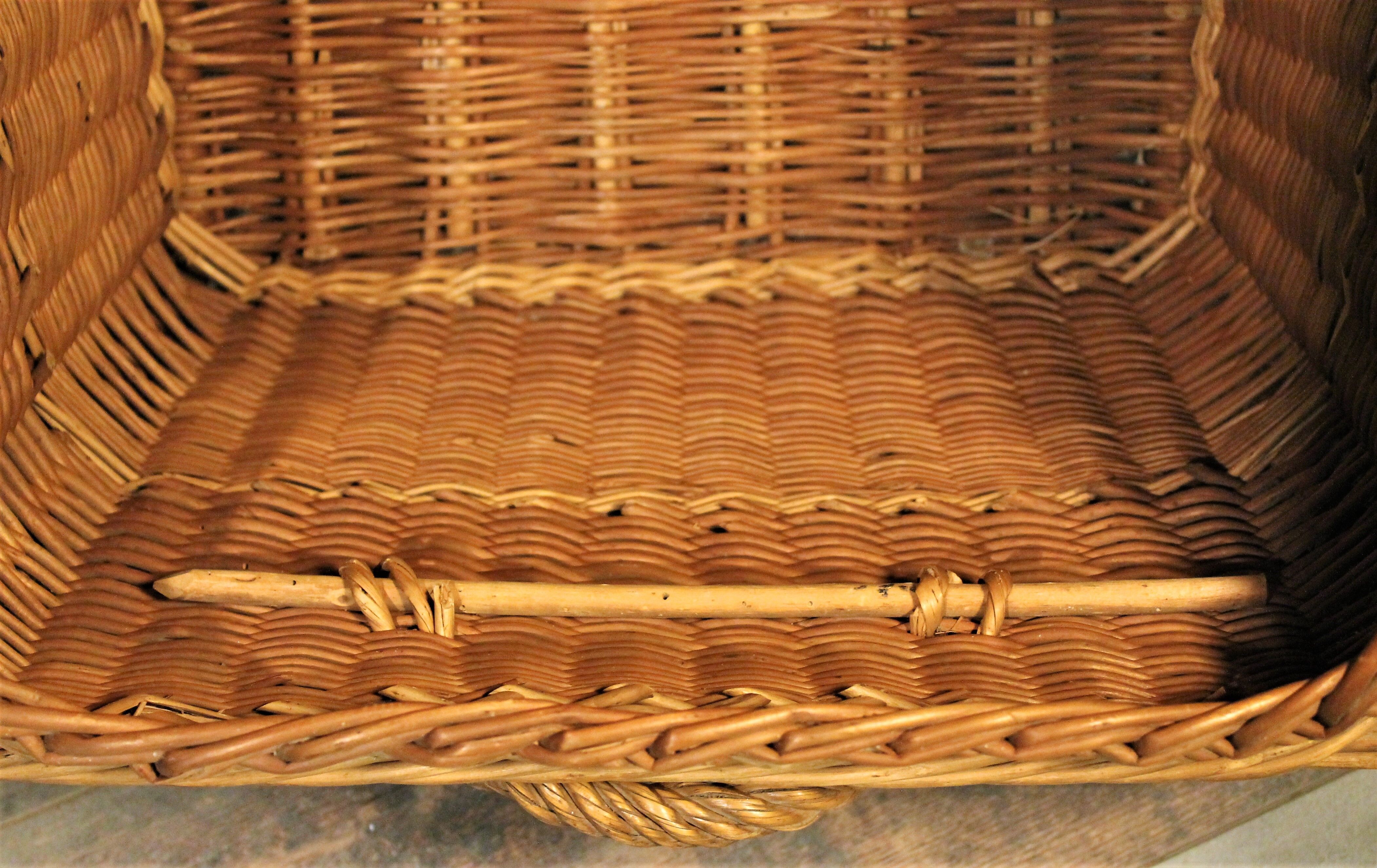 Trunk wicker 1930