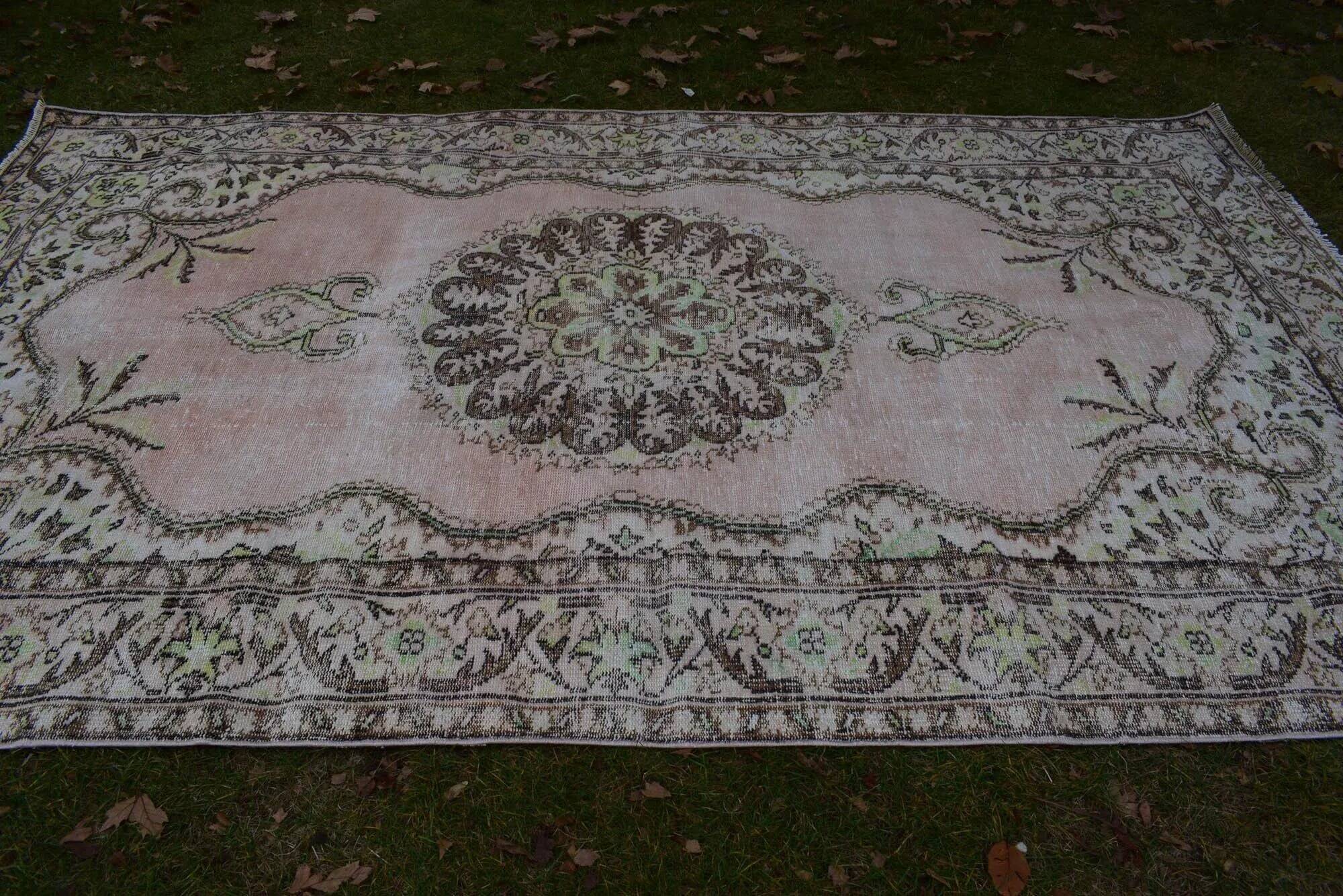 Vintage Turkish Oushak rug 190x310 cm