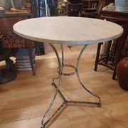 Large bistro pedestal table, 70 cm in diameter, circa 1900.