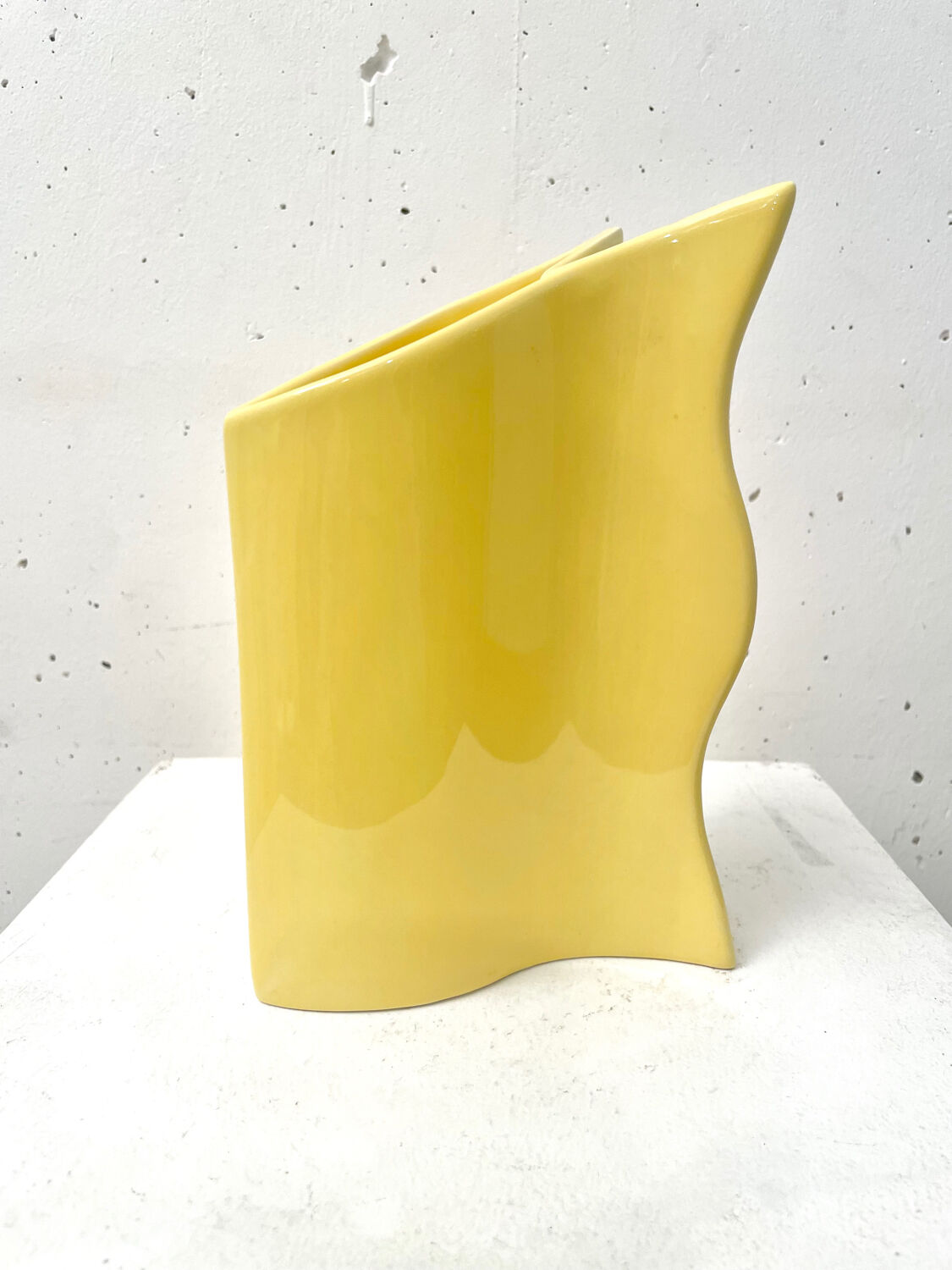 Asa vase 1980