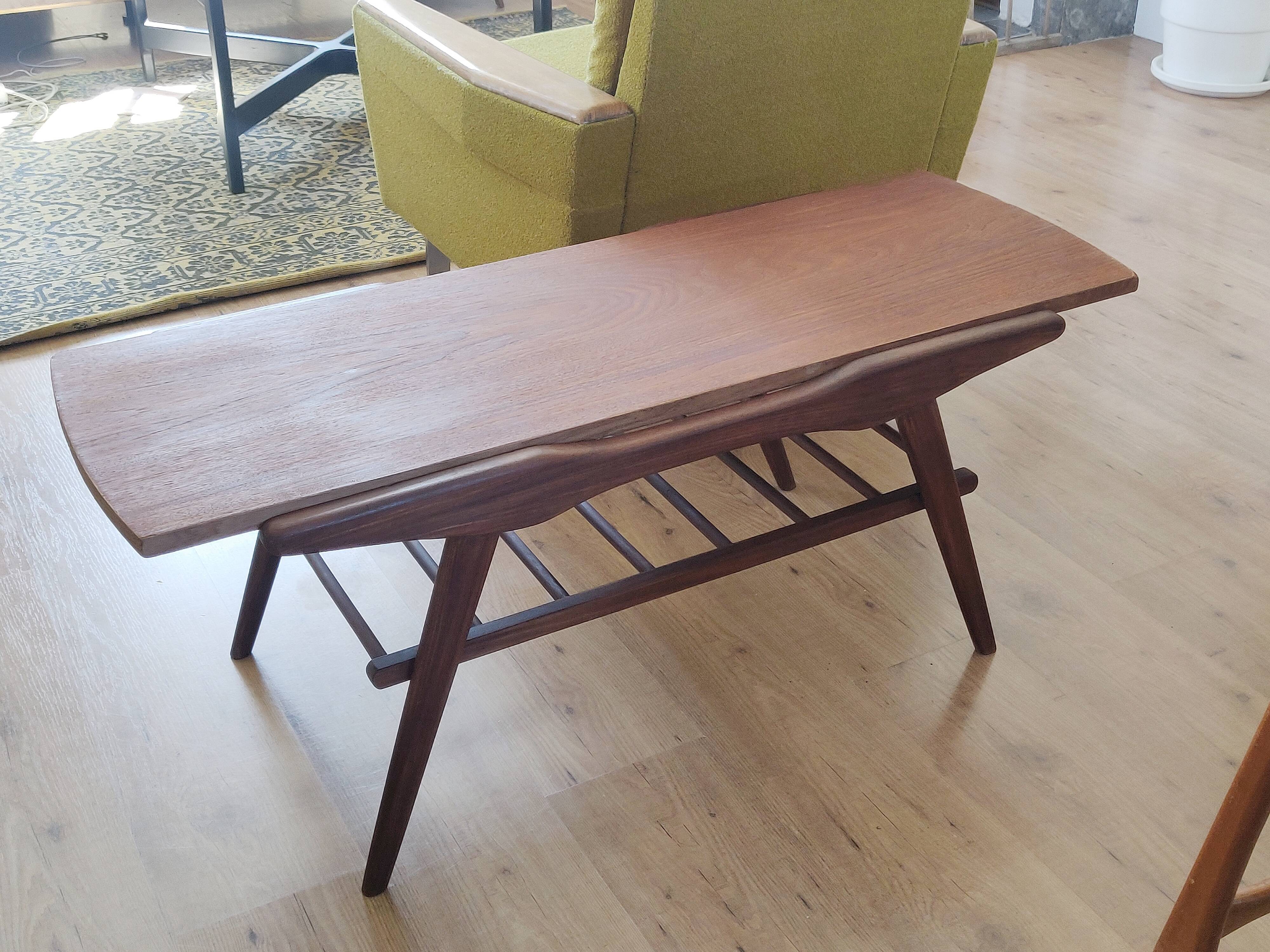 Table basse années 60 plateau réversible