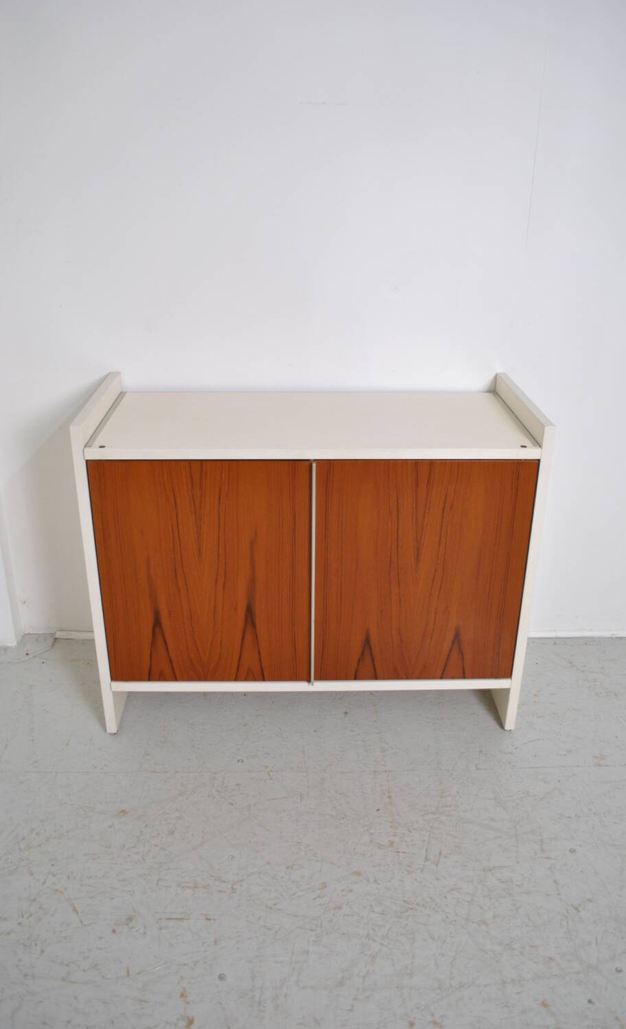 Sideboard, 2-door storage unit, 1960