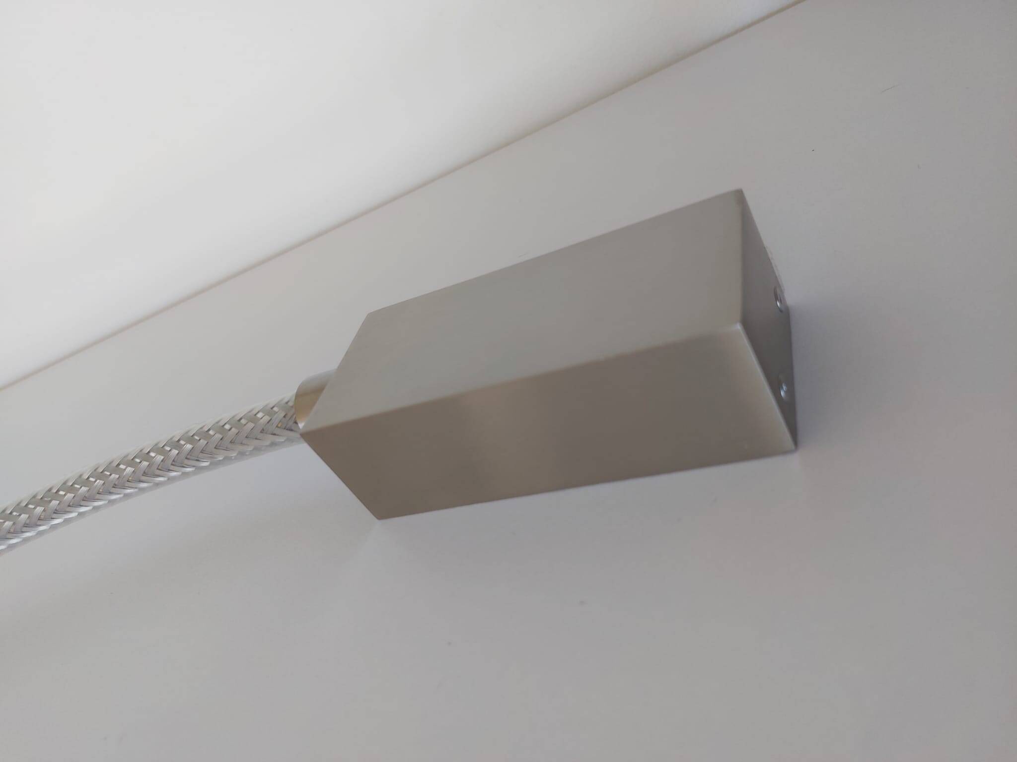 2 flexible bedroom wall lights from Contardi