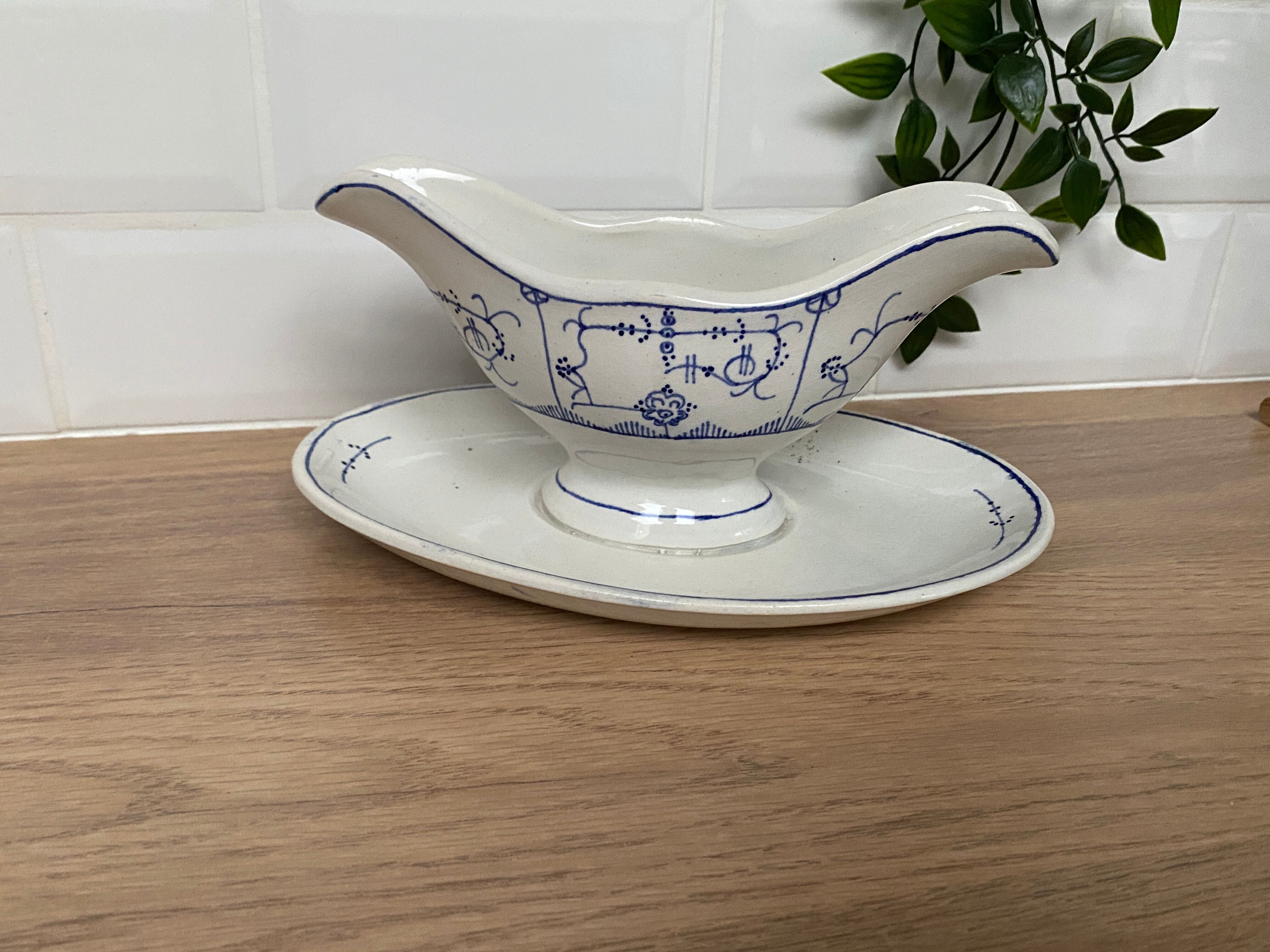 Sauce boat on dormant AMC Belgium