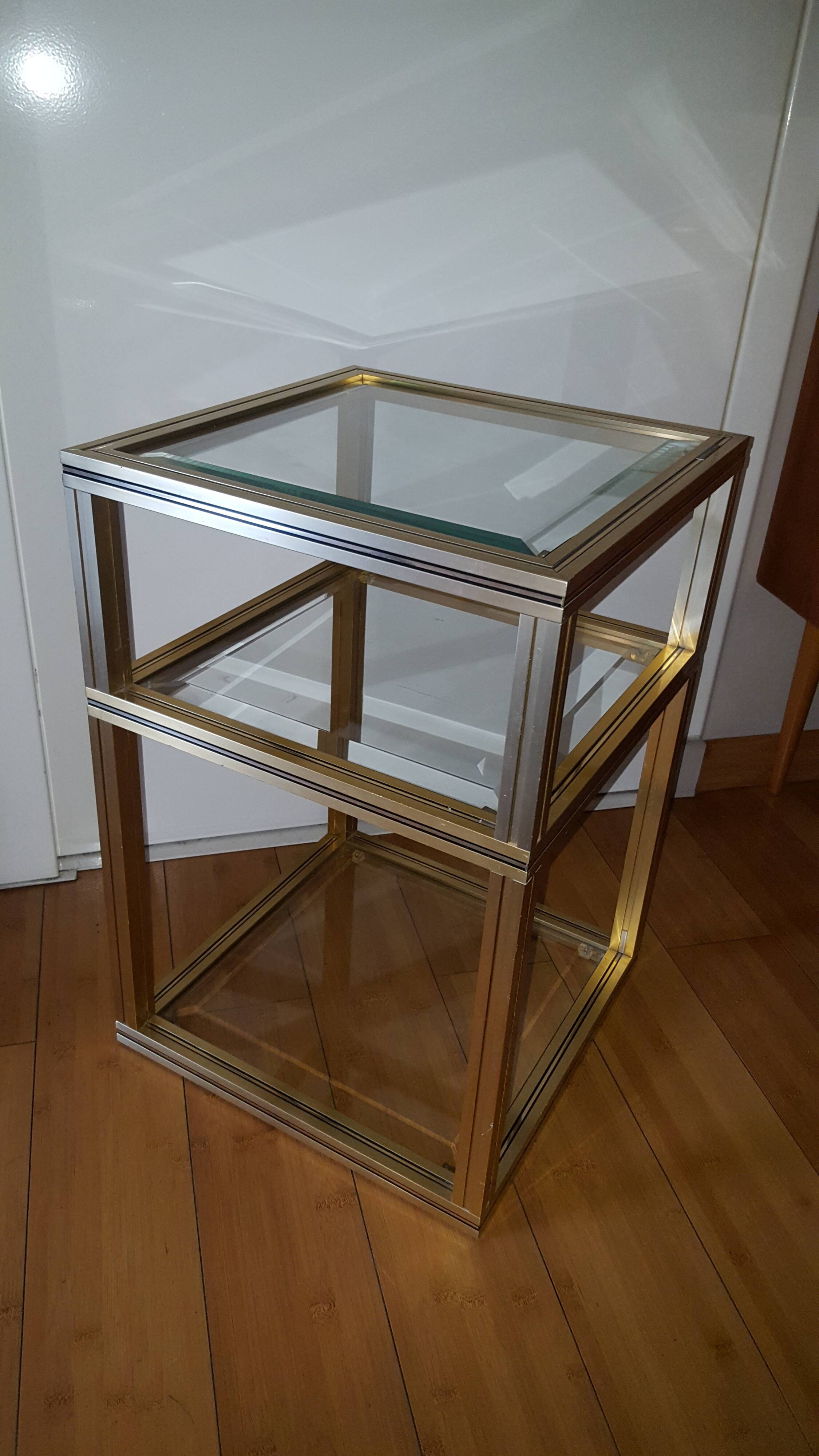 Table design Pierre Vandel