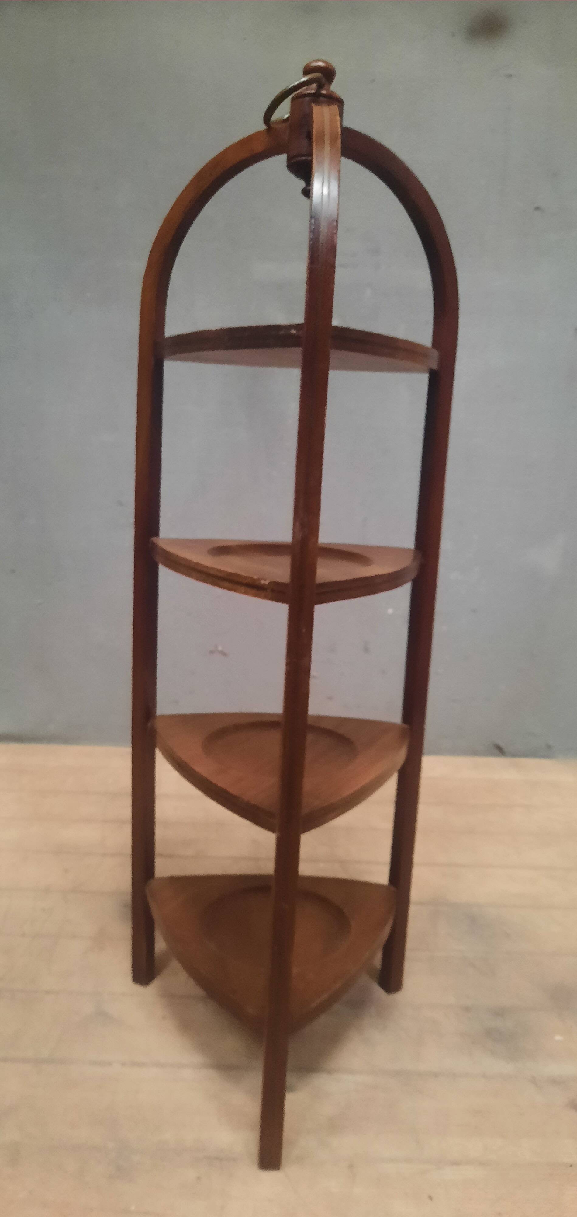 Mahogany plate holder