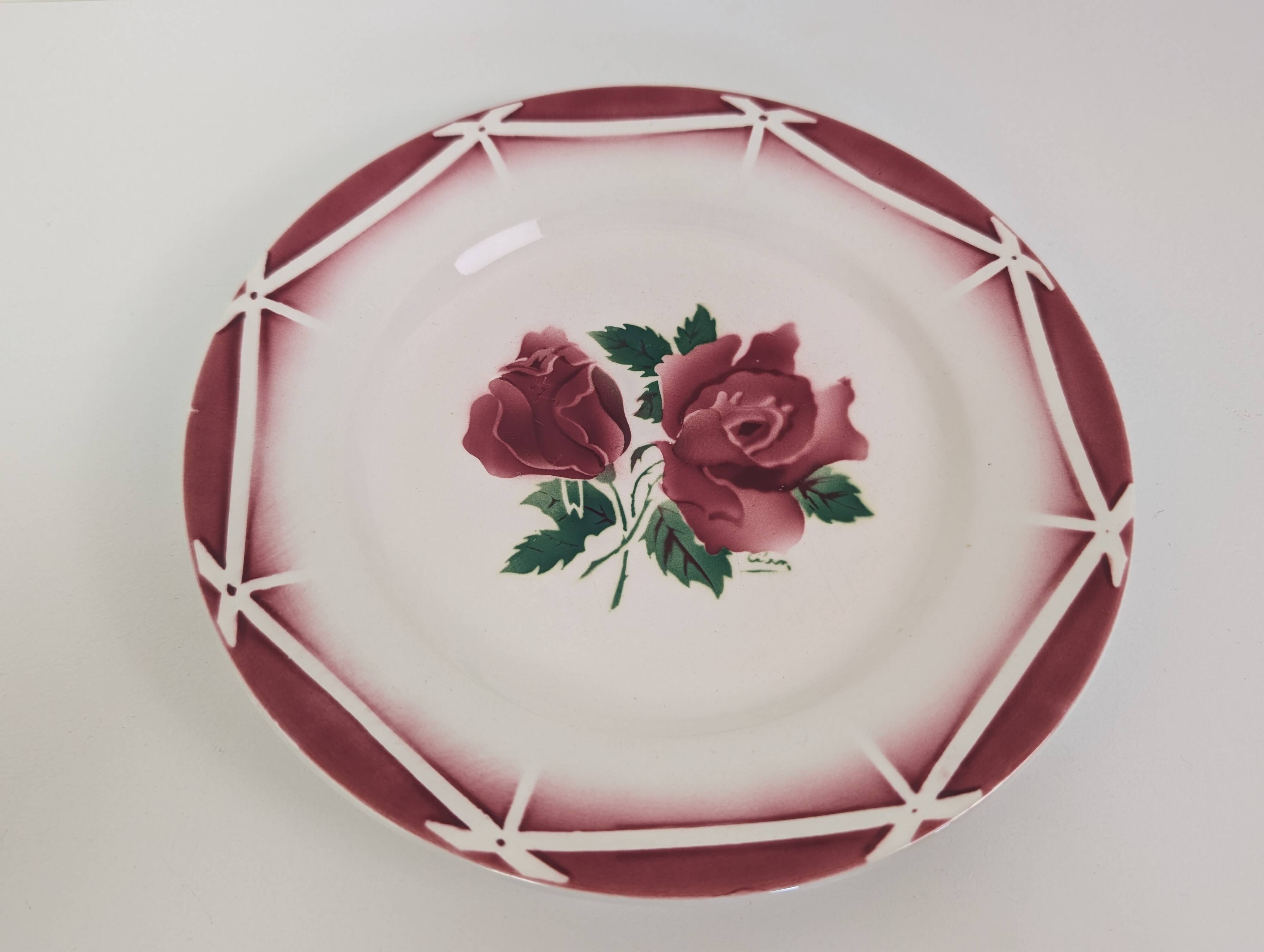 5 Digoin Sarreguemines dinner plates