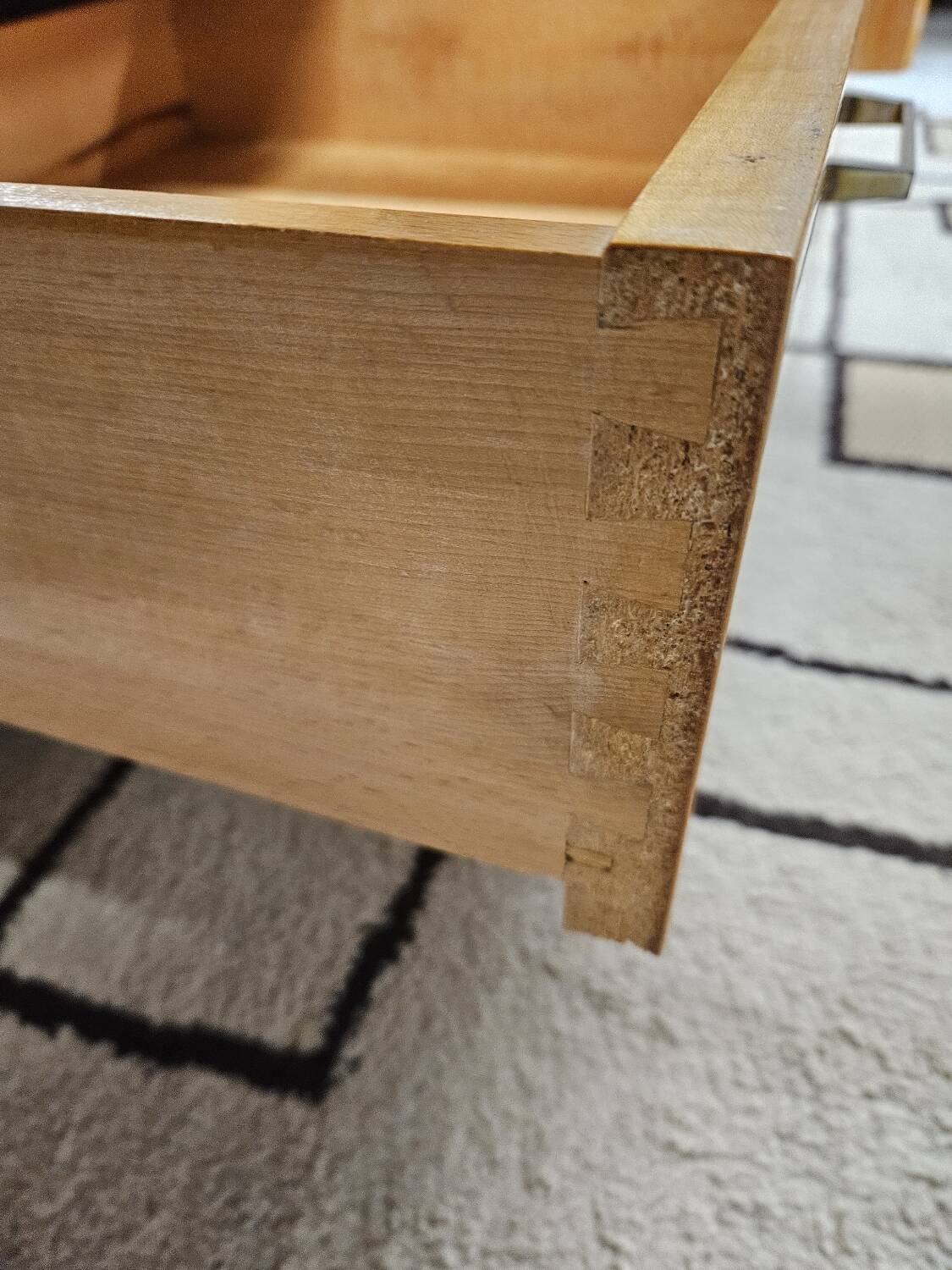 Small vintage sideboard 1960 compass foot