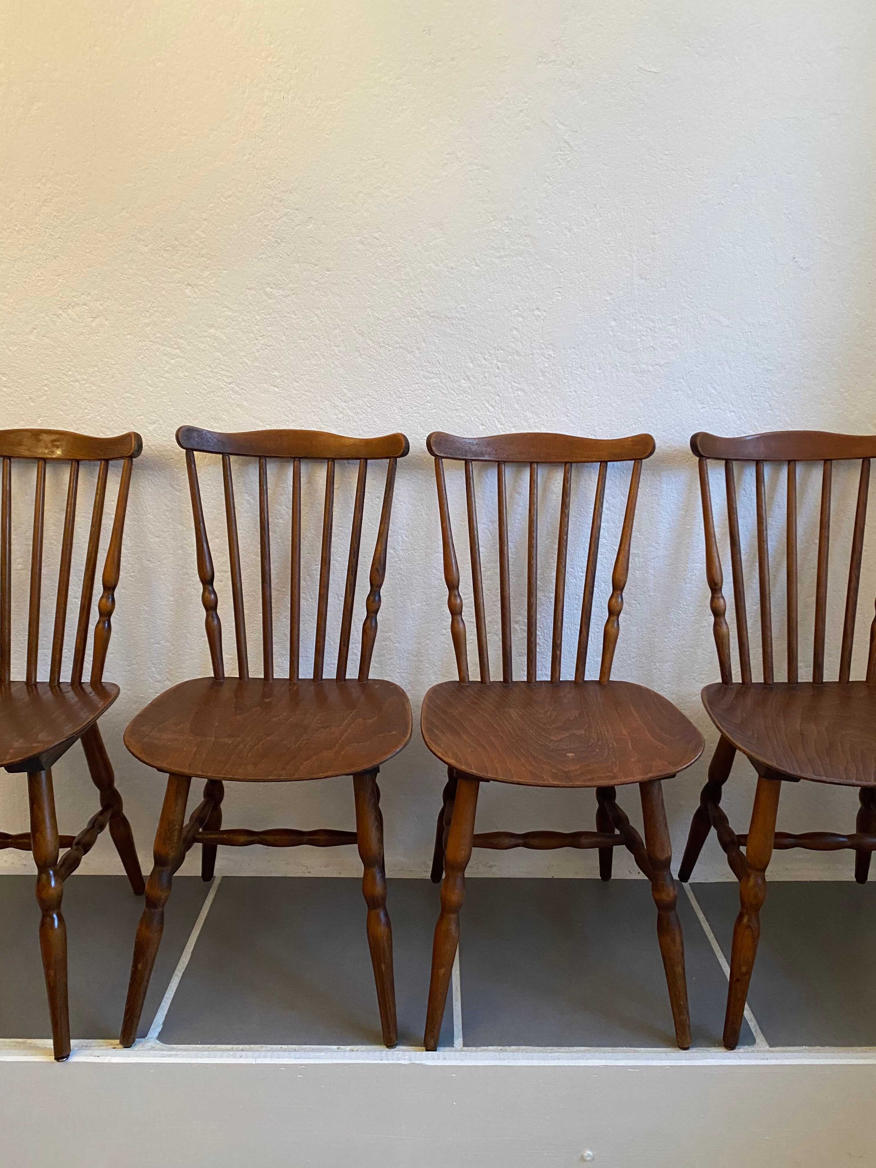 4 chaises de bistrot vintage Baumann