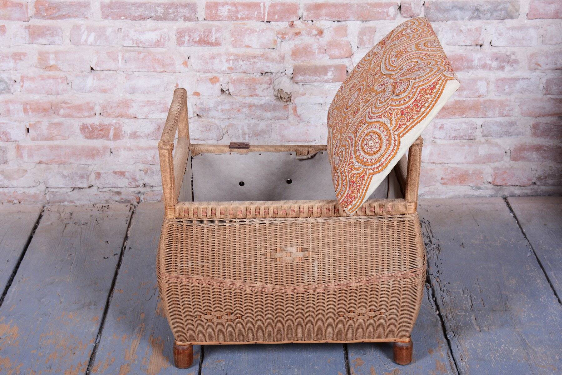 Czech Art Deco Stool in Wood and Hemp, 1940s