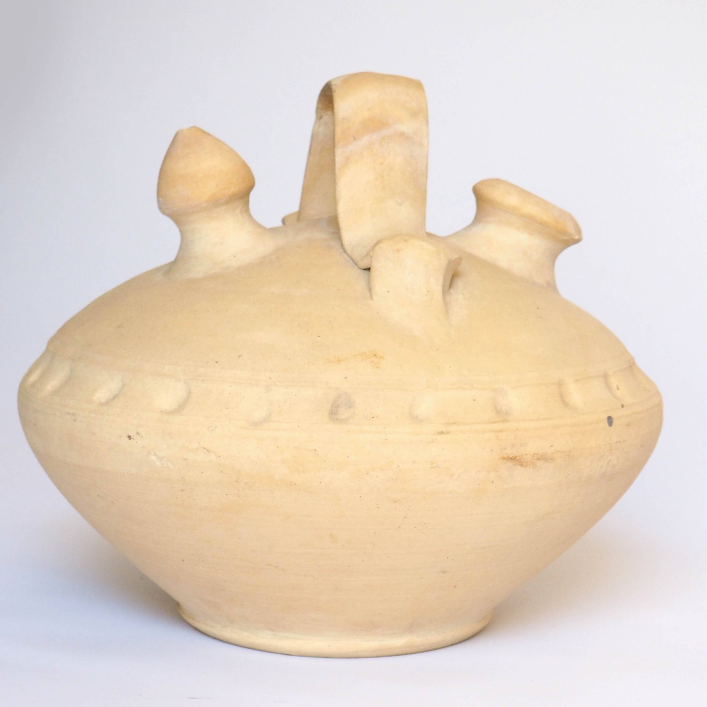 Gargoulette white sandstone