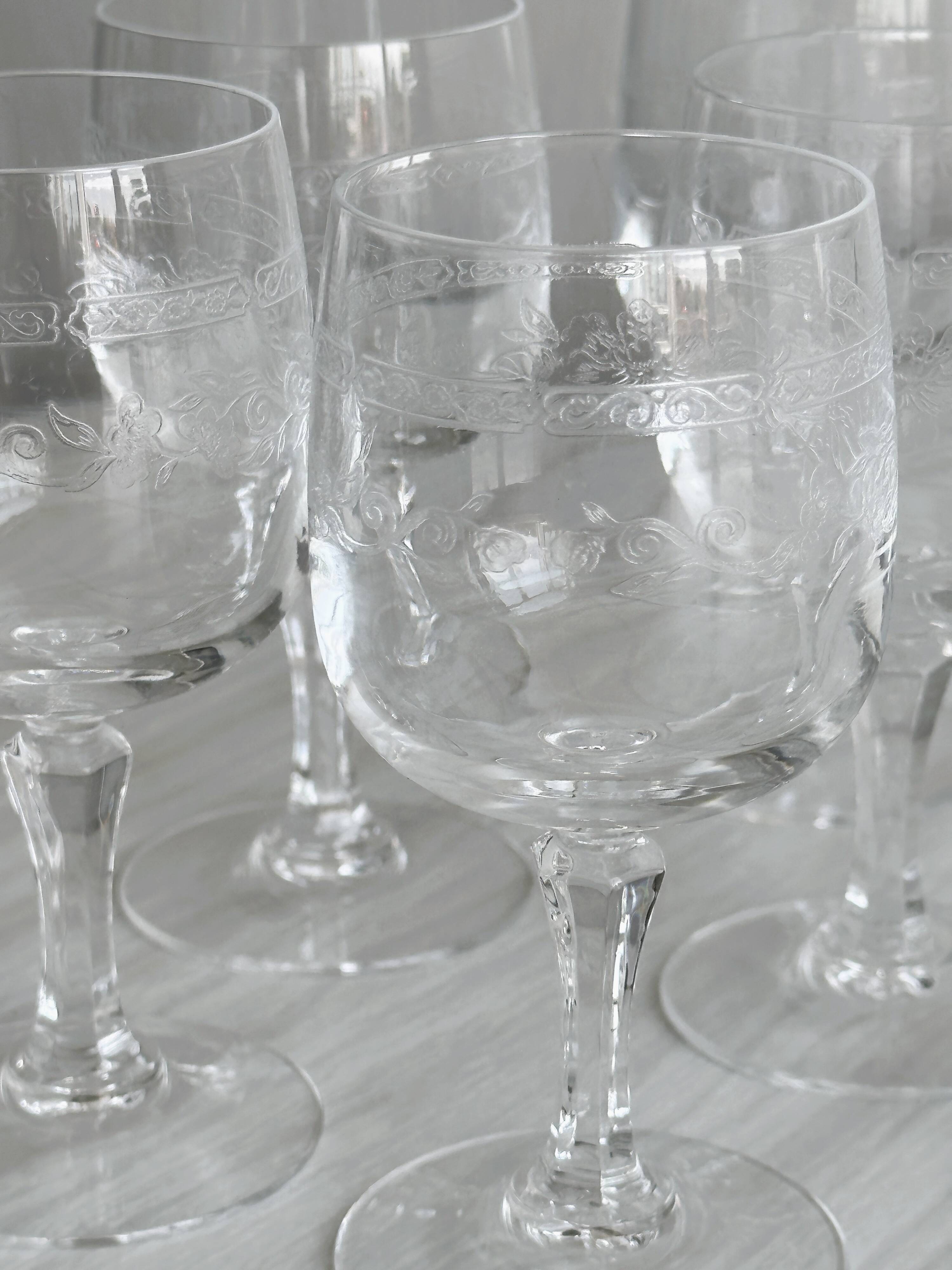 Set of 6 chiseled crystal digestive glasses