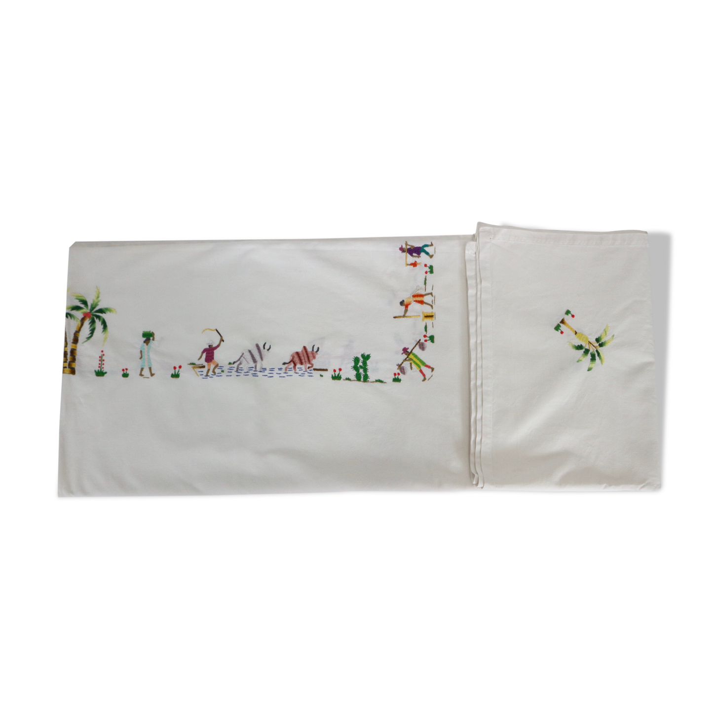 Tavaglia with peasant embroidery