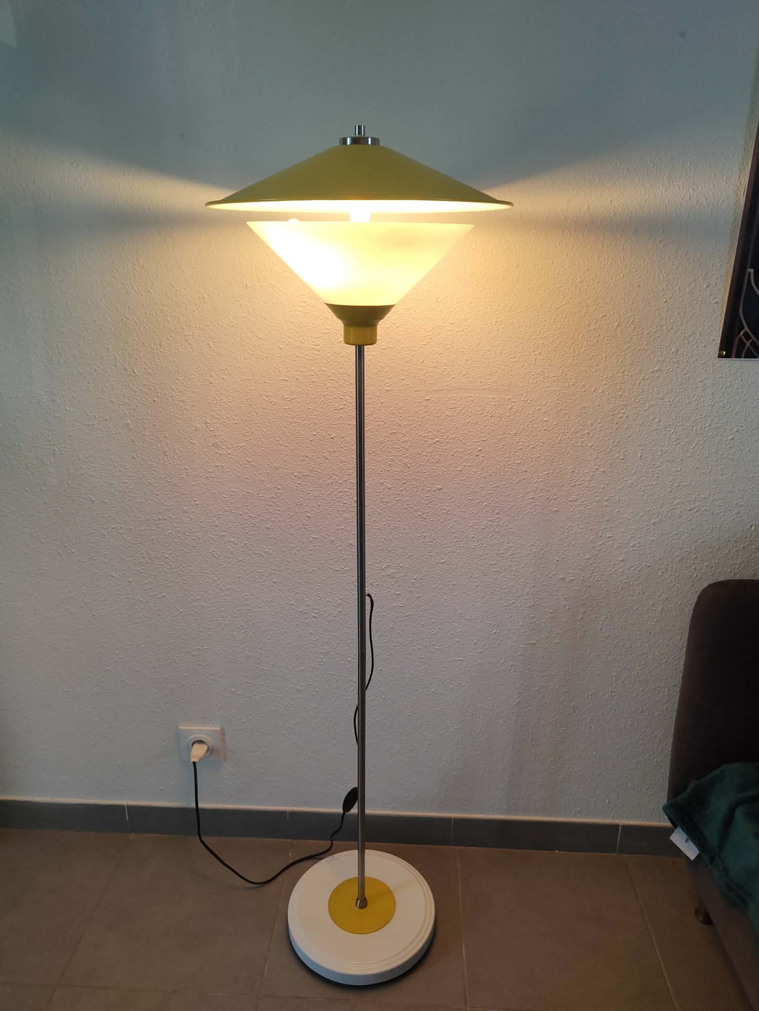 Vintage floor lamp 1980