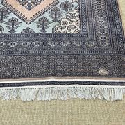 Handmade Pakistani Wool Rug - 2m04 x 1m21