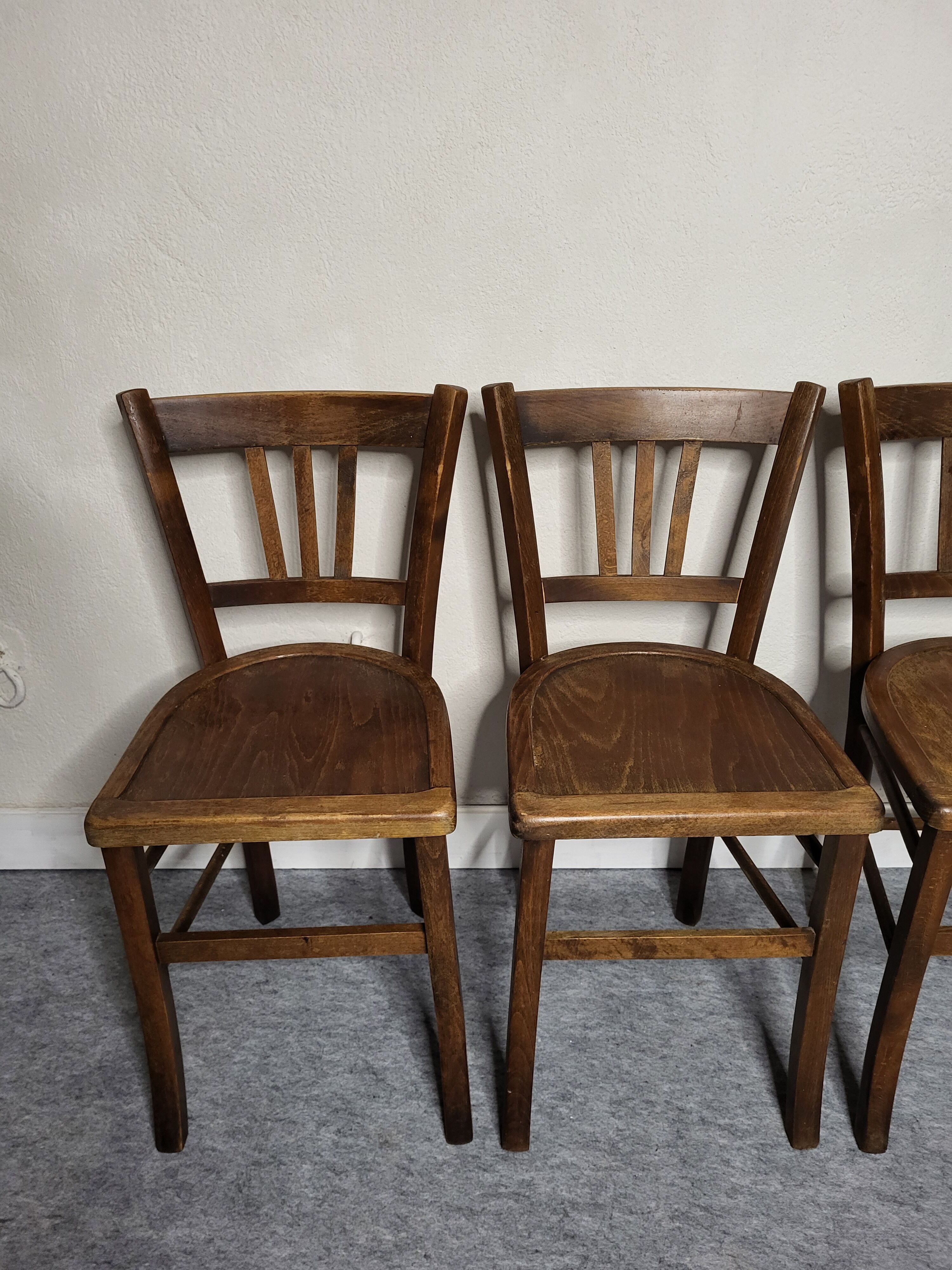 4 chaise bistrot bois