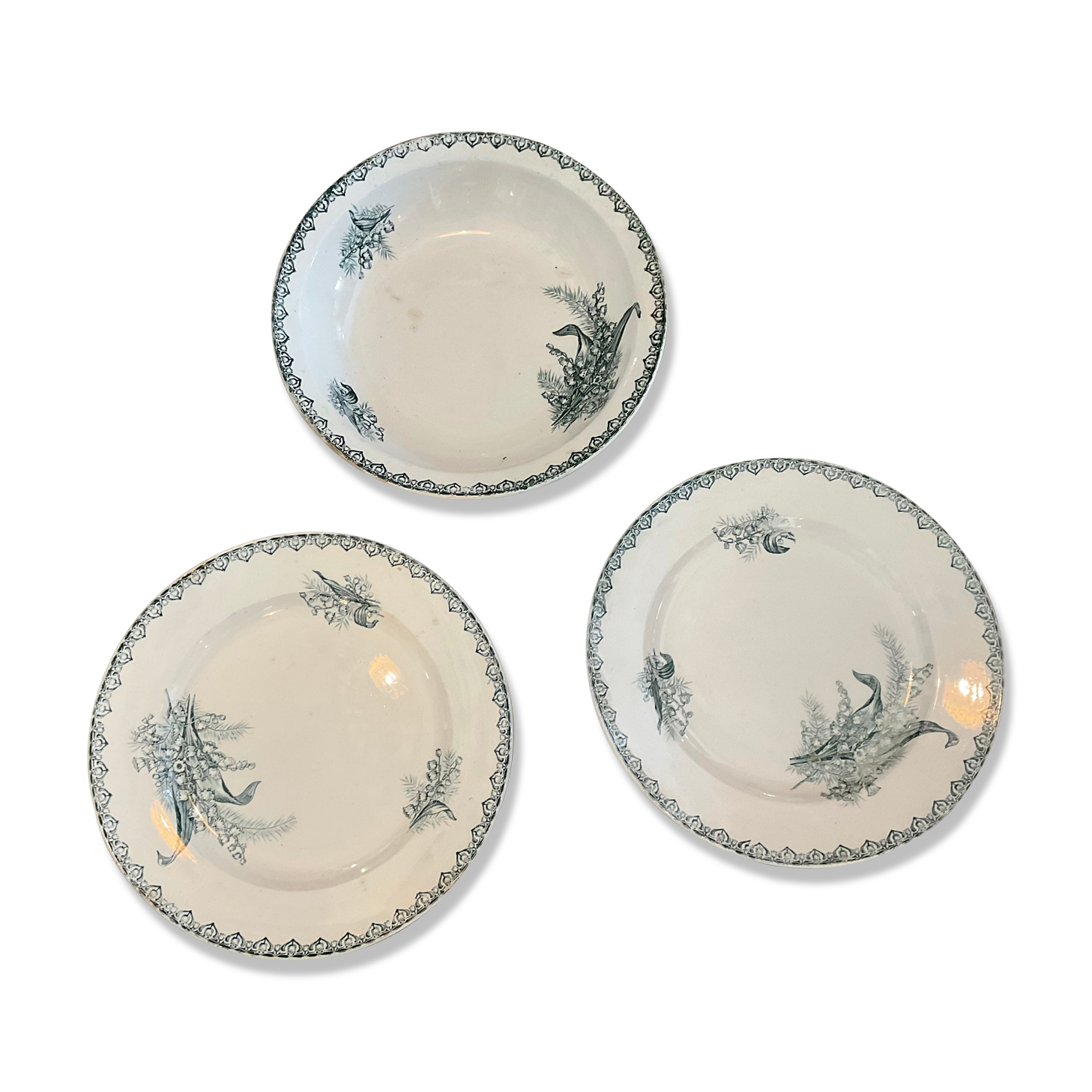 3 dishes model lily of the valley, Saint Amand and hamage