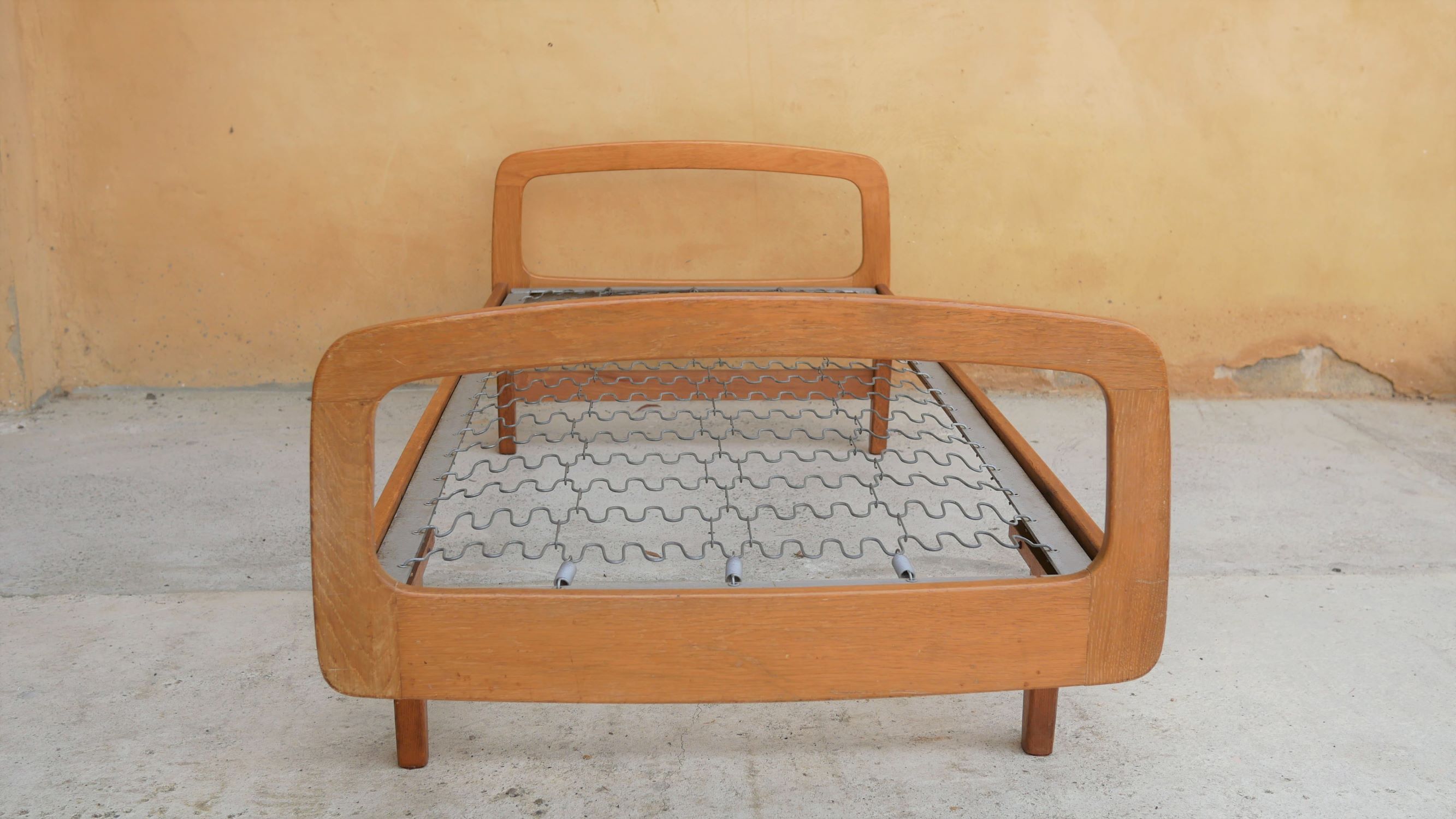 Daybed by J. Hauville for Bema editions