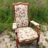 Voltaire armchair in cherry wood