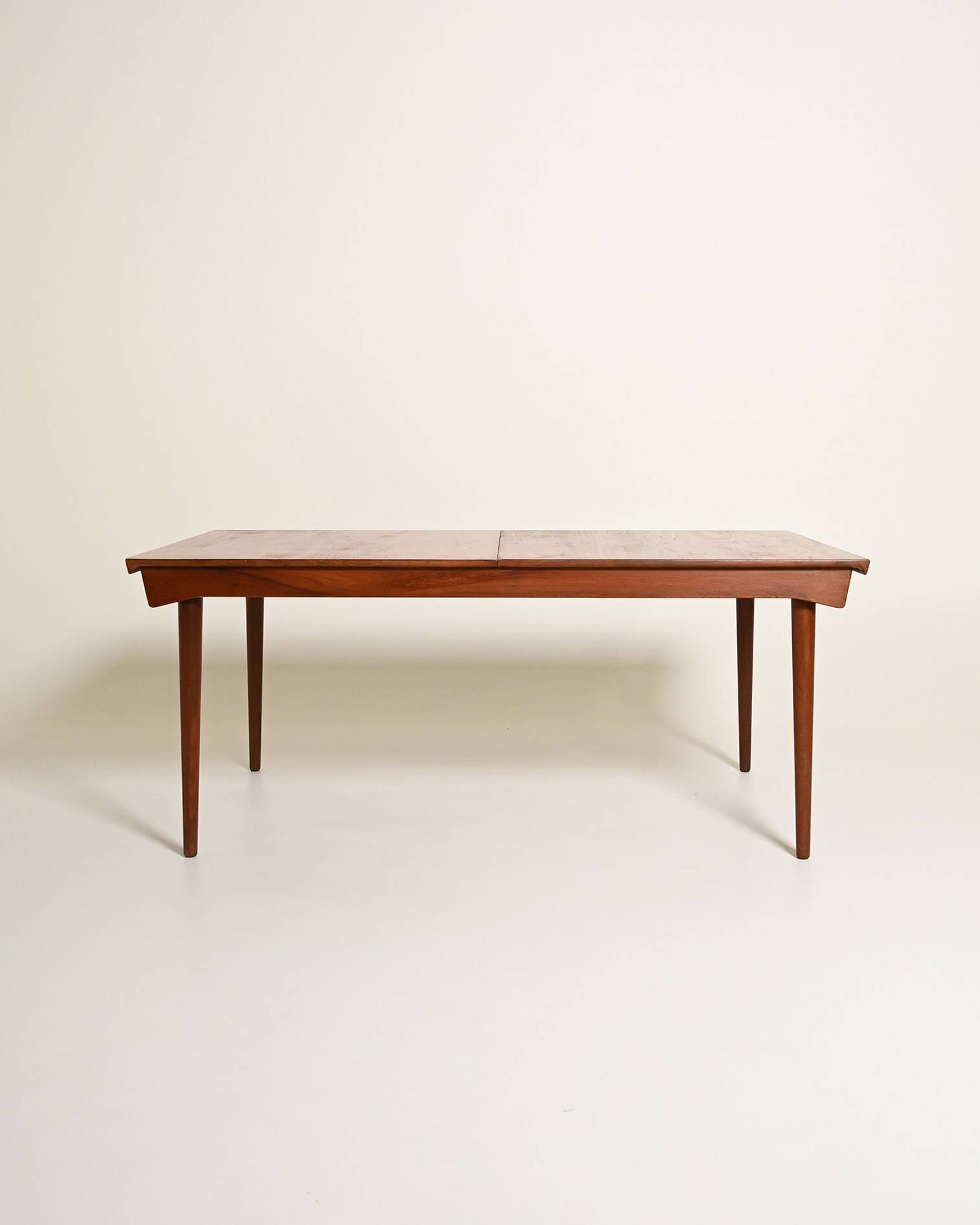 France & Søn extending dining table by Finn Juhl, 1960s