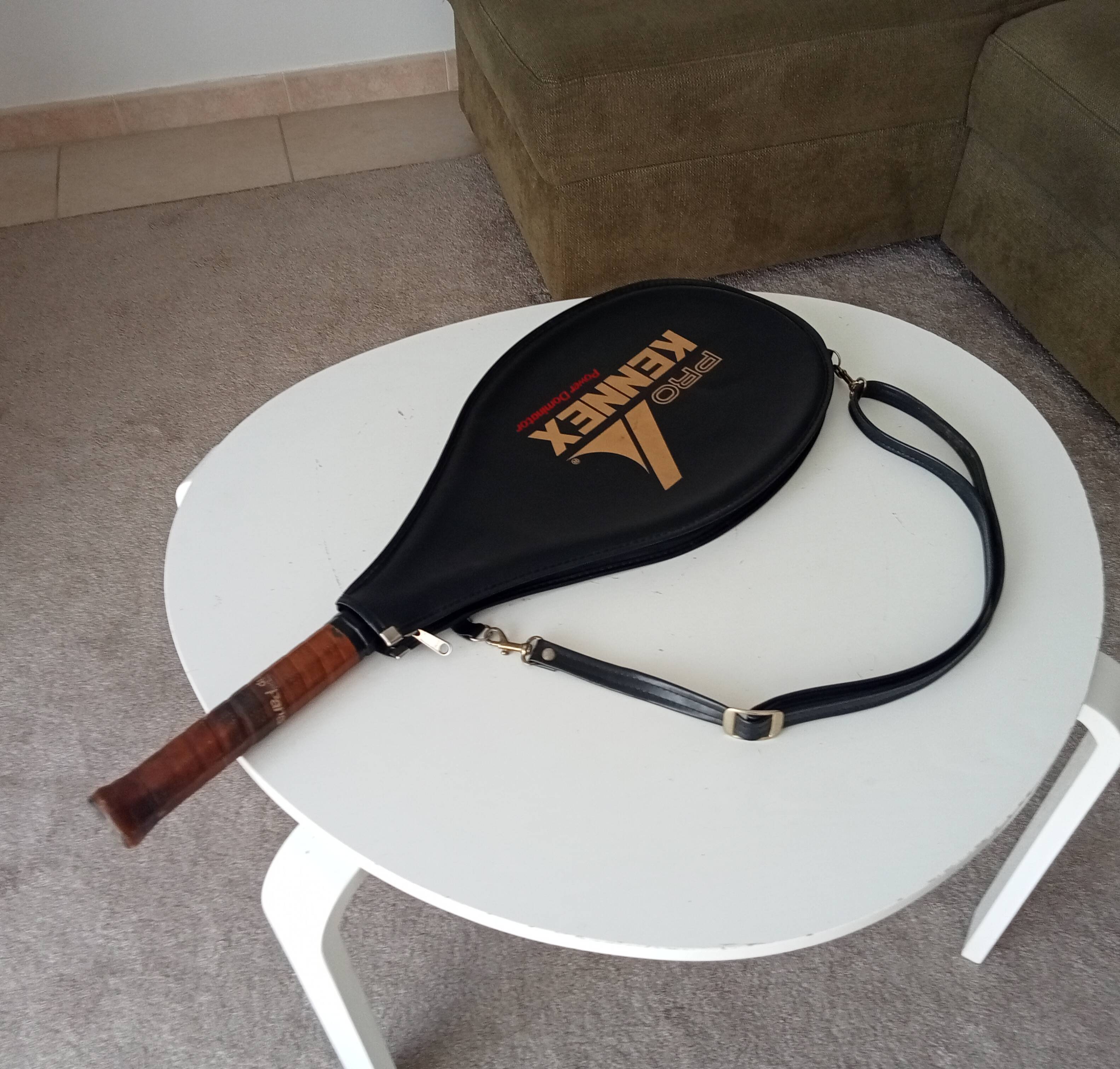 Vintage tennis racket Kennex Power Dominator from the 1980s.