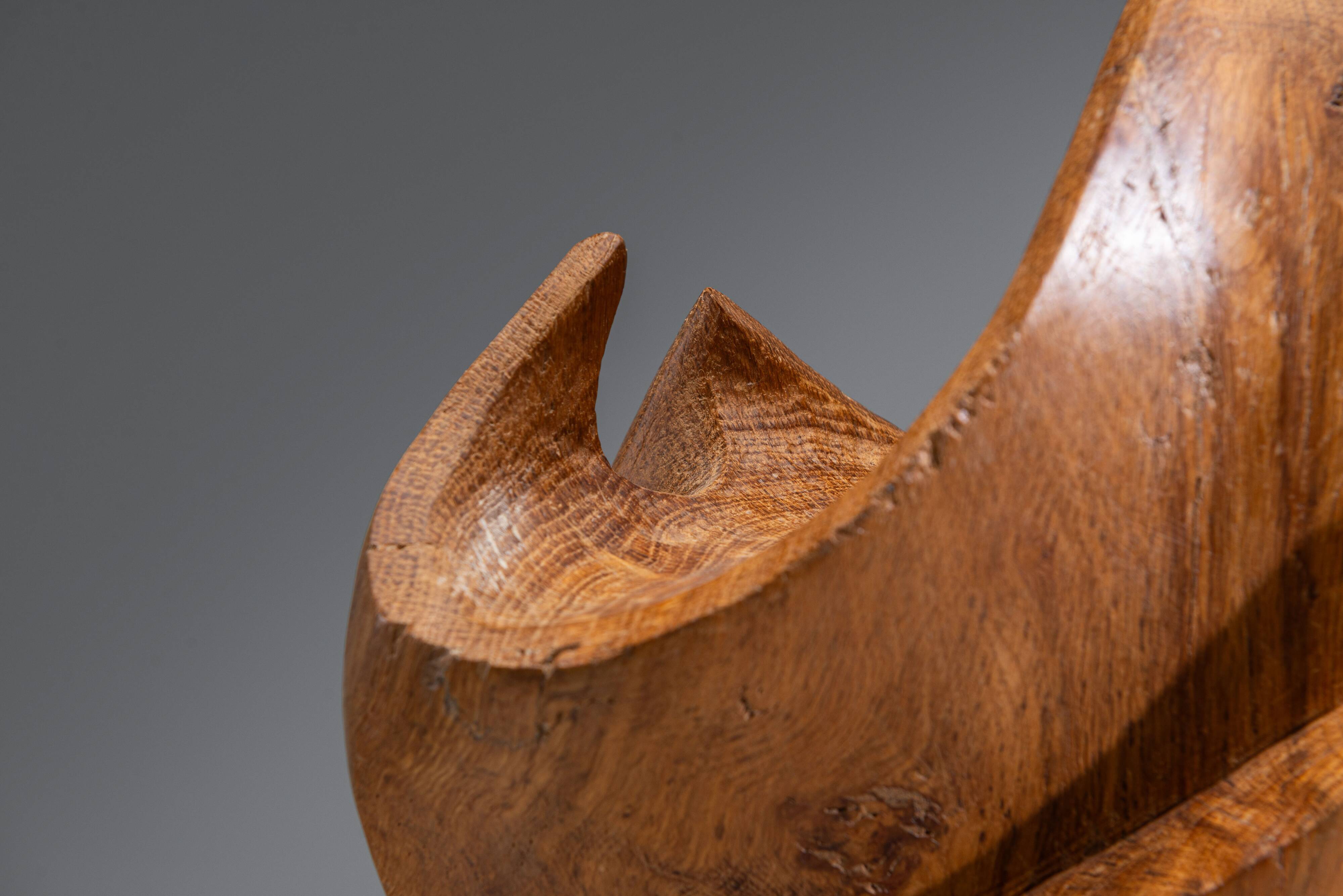 Forme sculpturale en chêne solide
