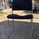 Chaise 404 de David rowland, noires et acier