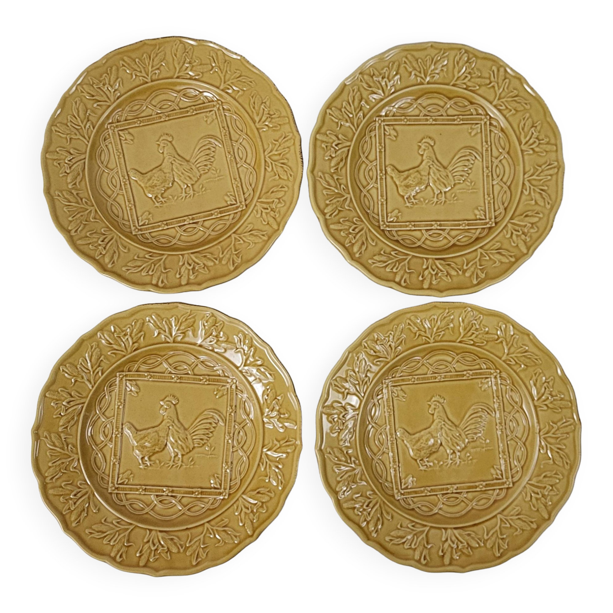 4 Bordallo majolica dinner plates