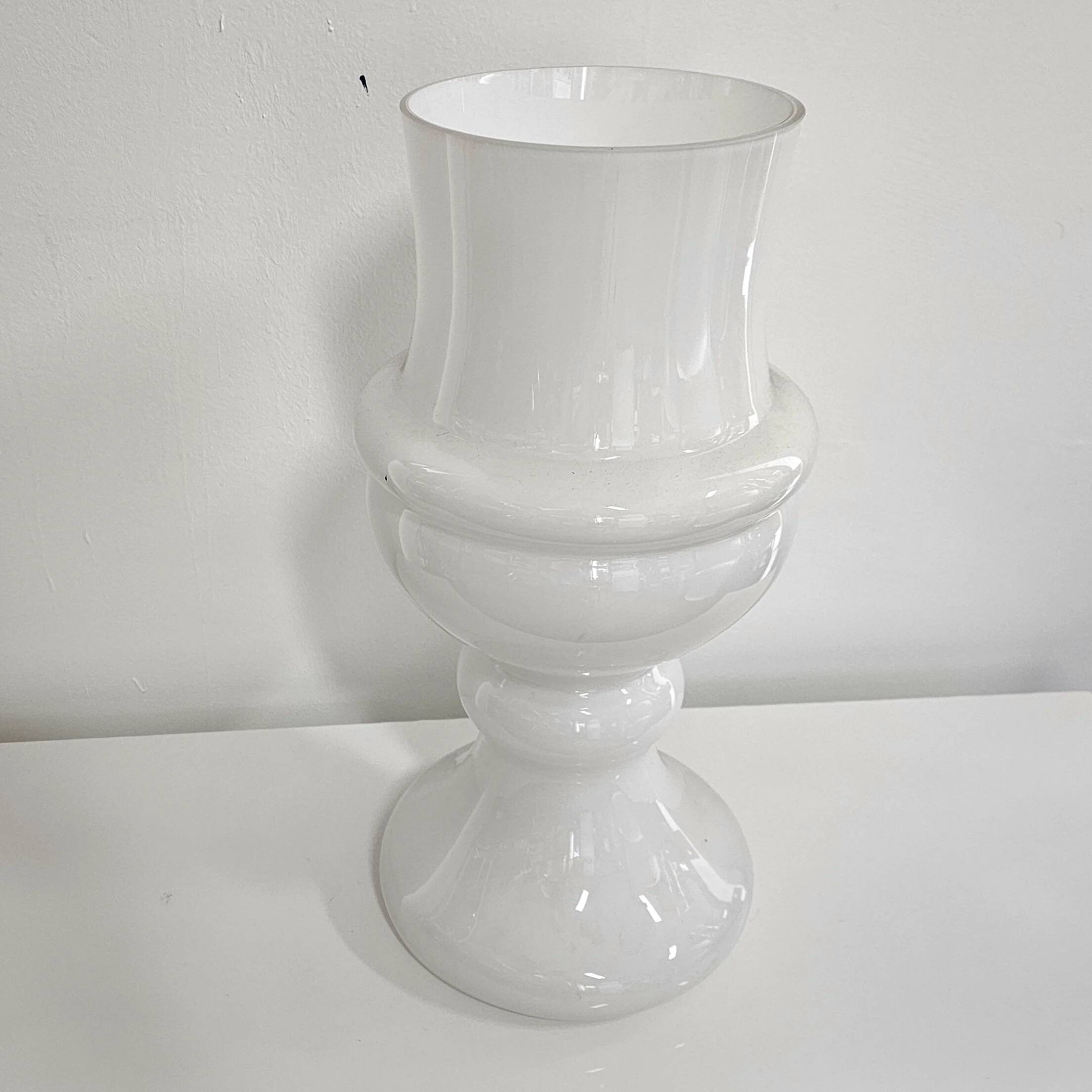 Vases en opaline