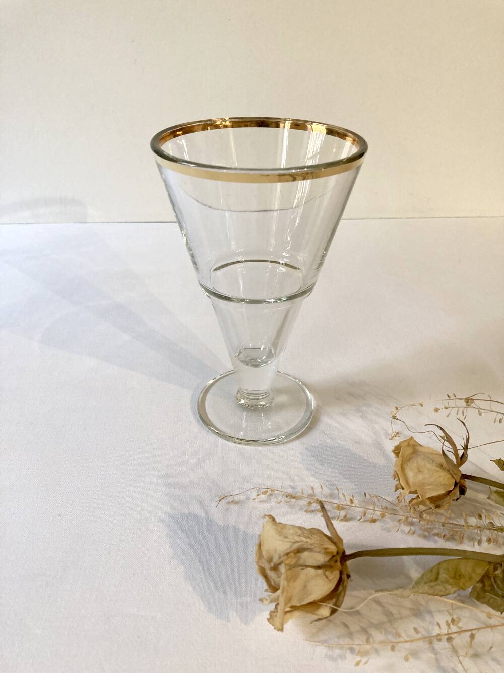 4 glass dessert bowls with gold rims, La Rochère, France