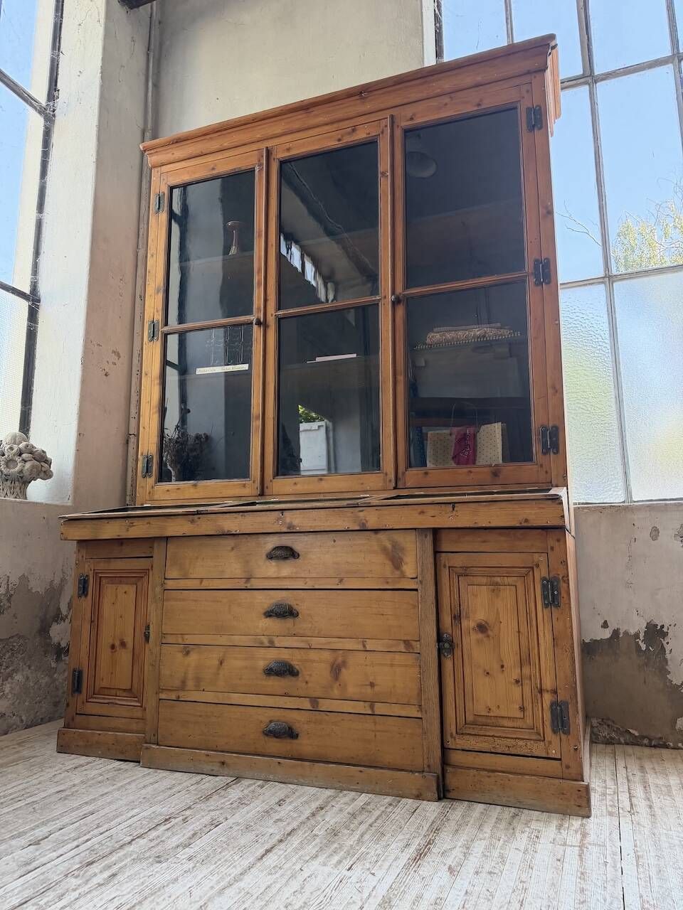 Library grocery Napoleon 19th century