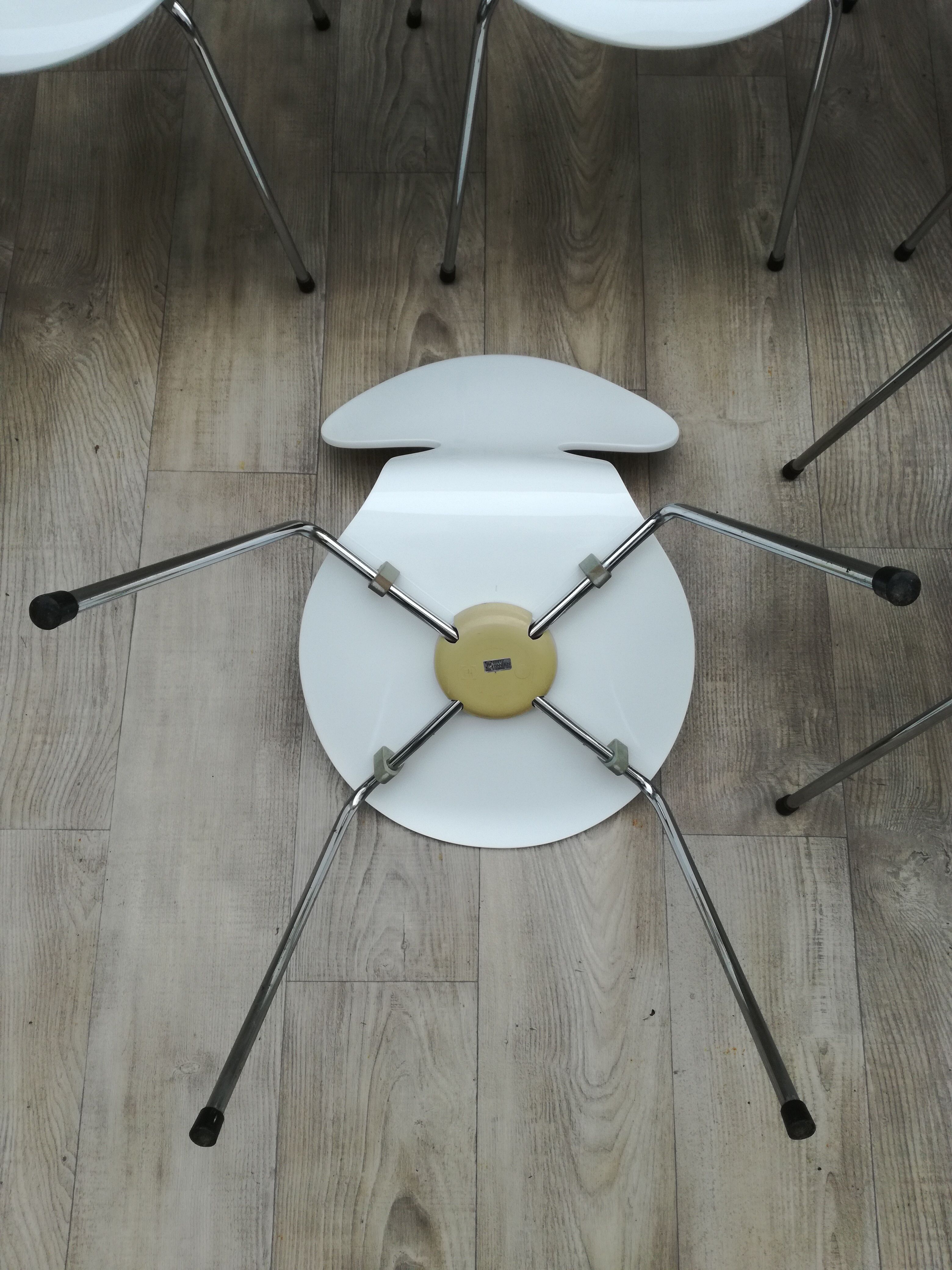 Series of 10 ant chairs by Arne Jacobsen, 1979