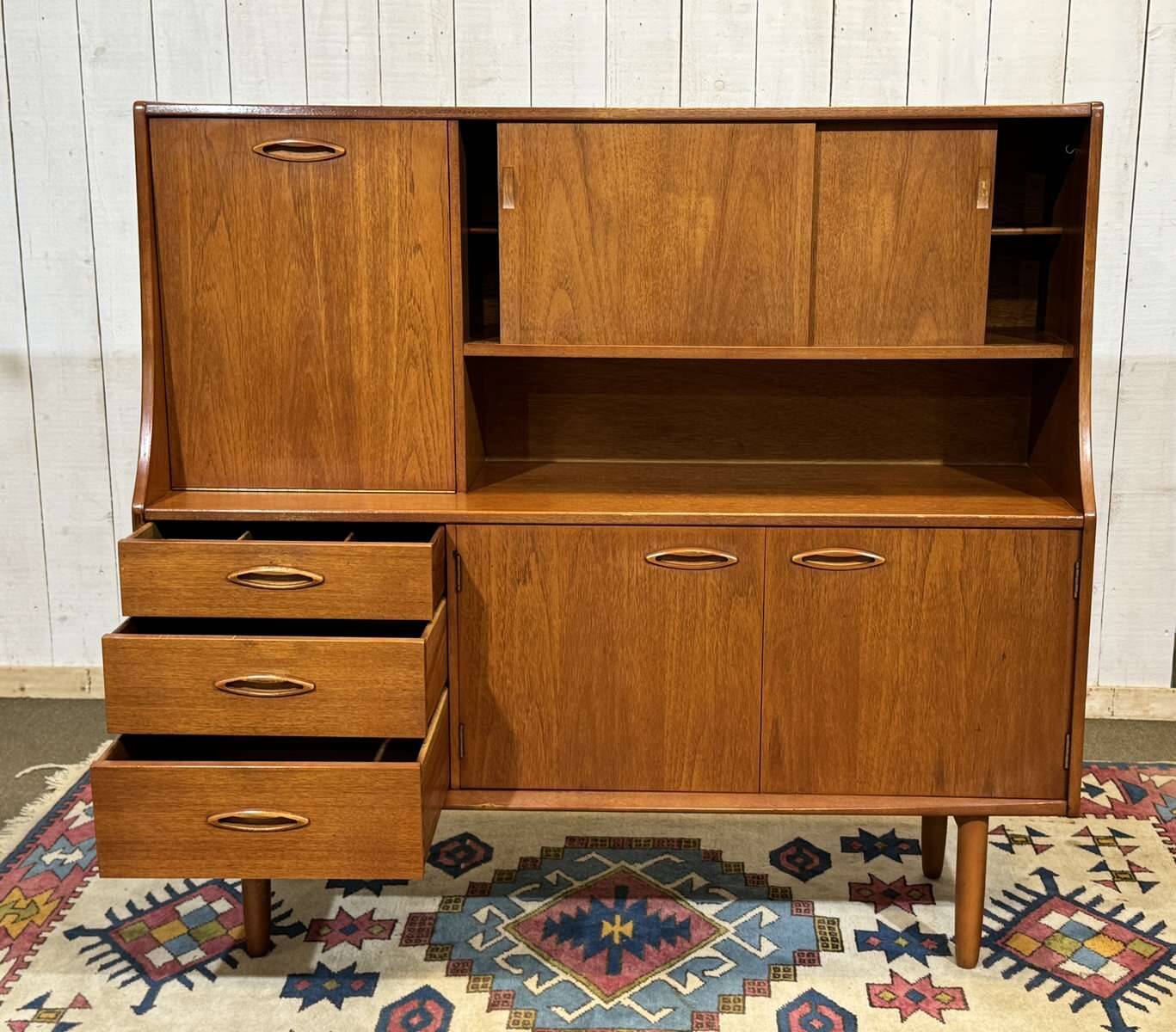 Teak buffet bar from the 1970s.