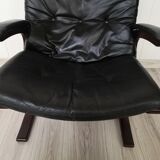 Vintage Model Kengu Lounge Chair and Footstool Set by Elsa & Nordahl Solheim for Rybo Rykken & Co