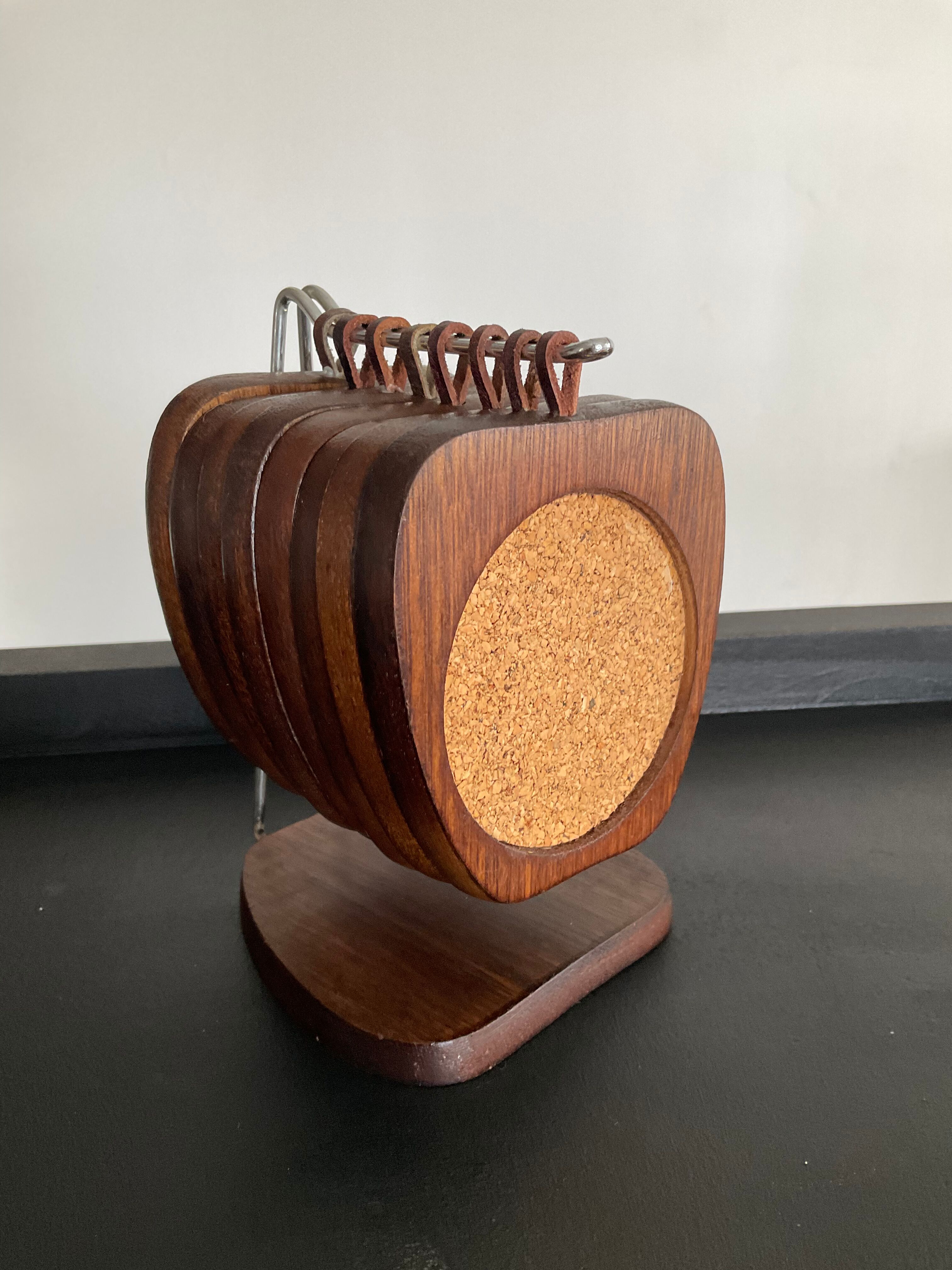 8 dessous De verre vintage en bois années 70 avec son support