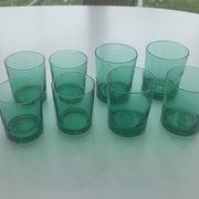 8 glasses in green glass with whisky, aperitif or water vintage 1970