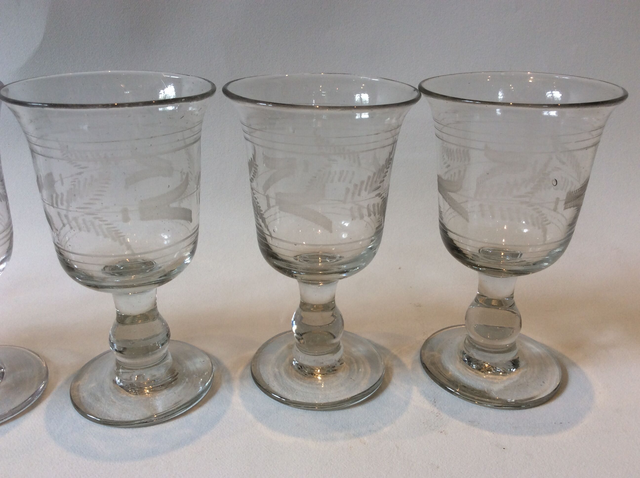 Set de 6 verres gravés soufflés